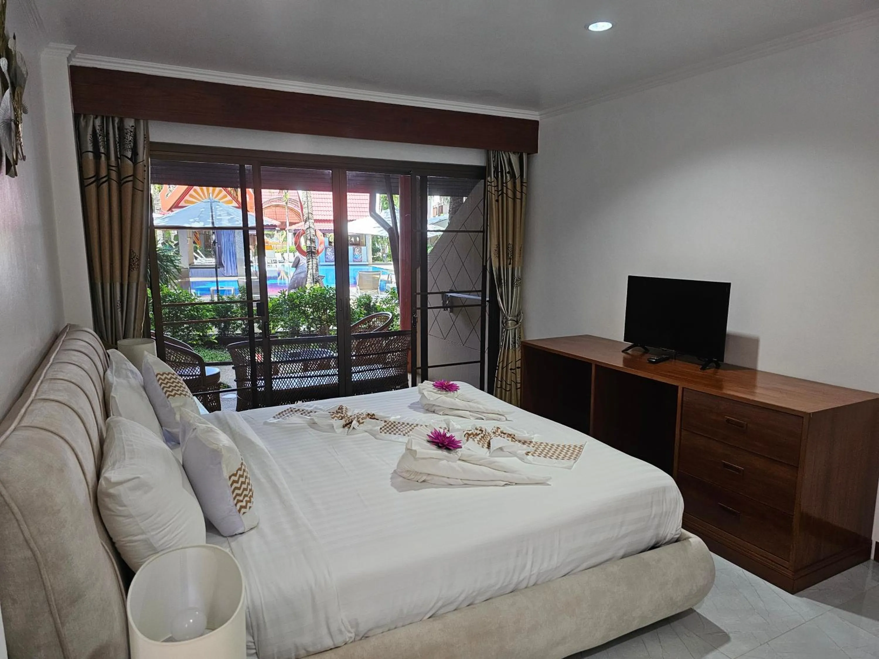 Bed in Sai Rougn apartment