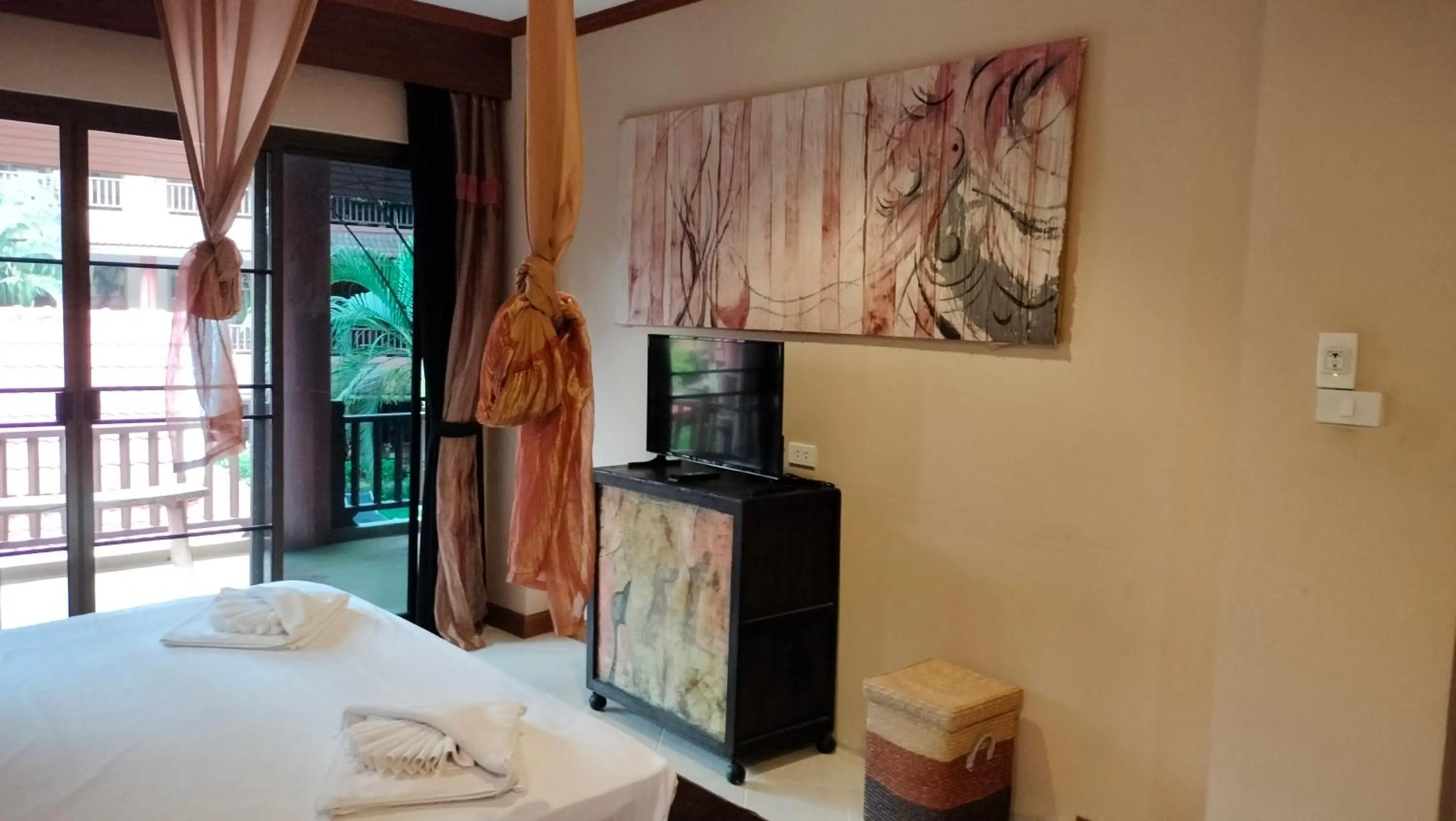 Bed in Sai Rougn apartment