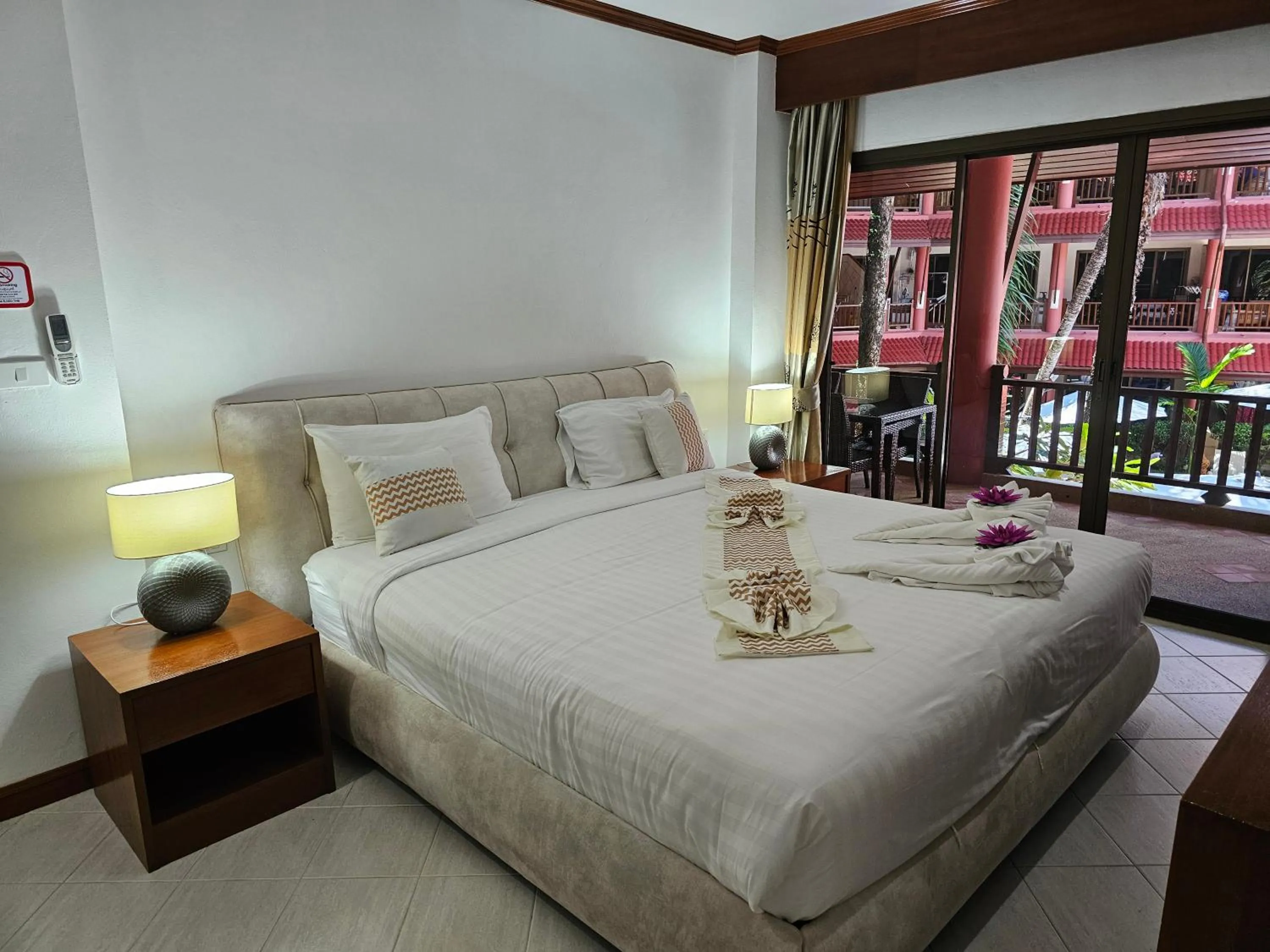 Bed in Sai Rougn apartment