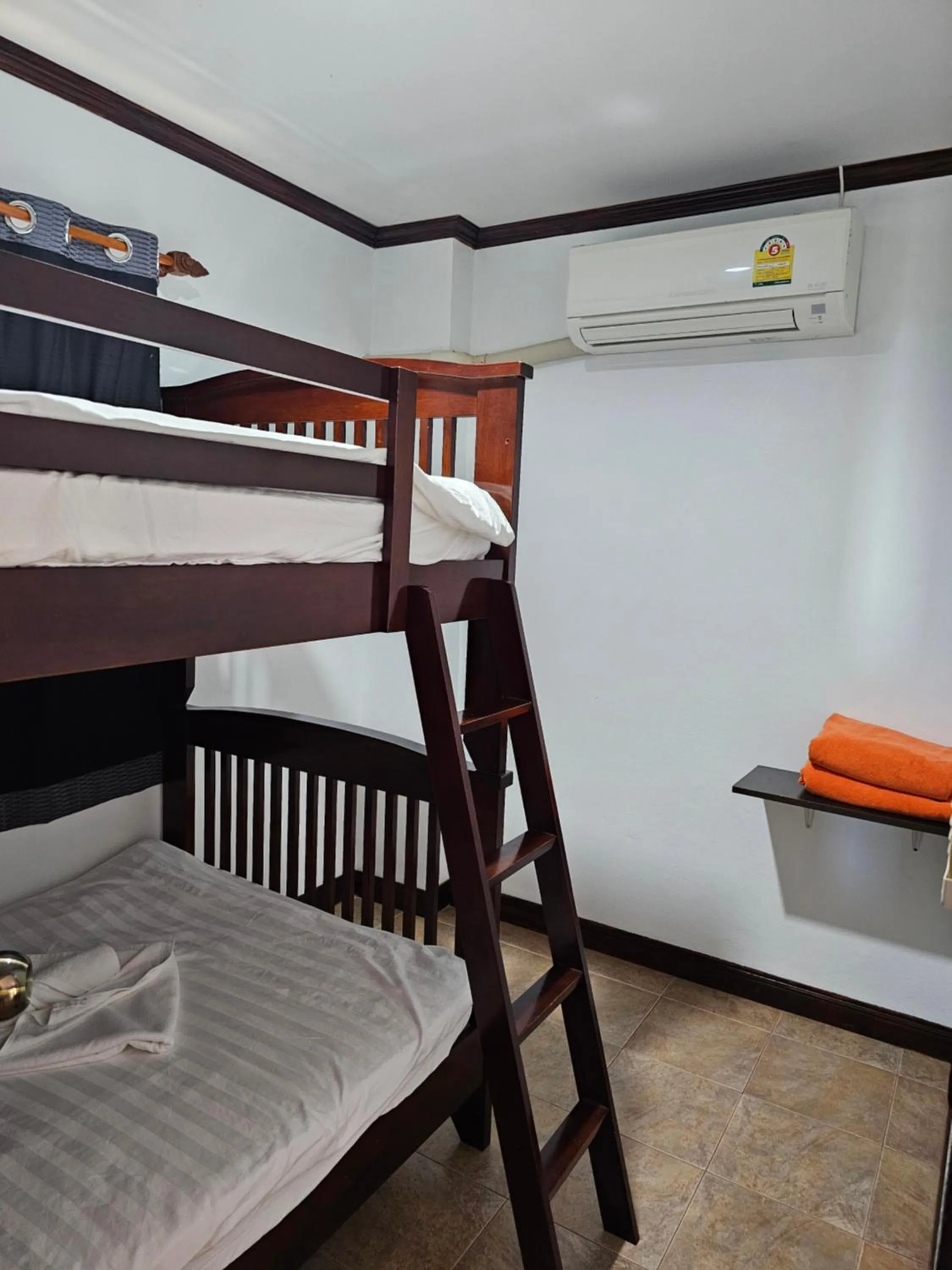 Bed in Sai Rougn apartment