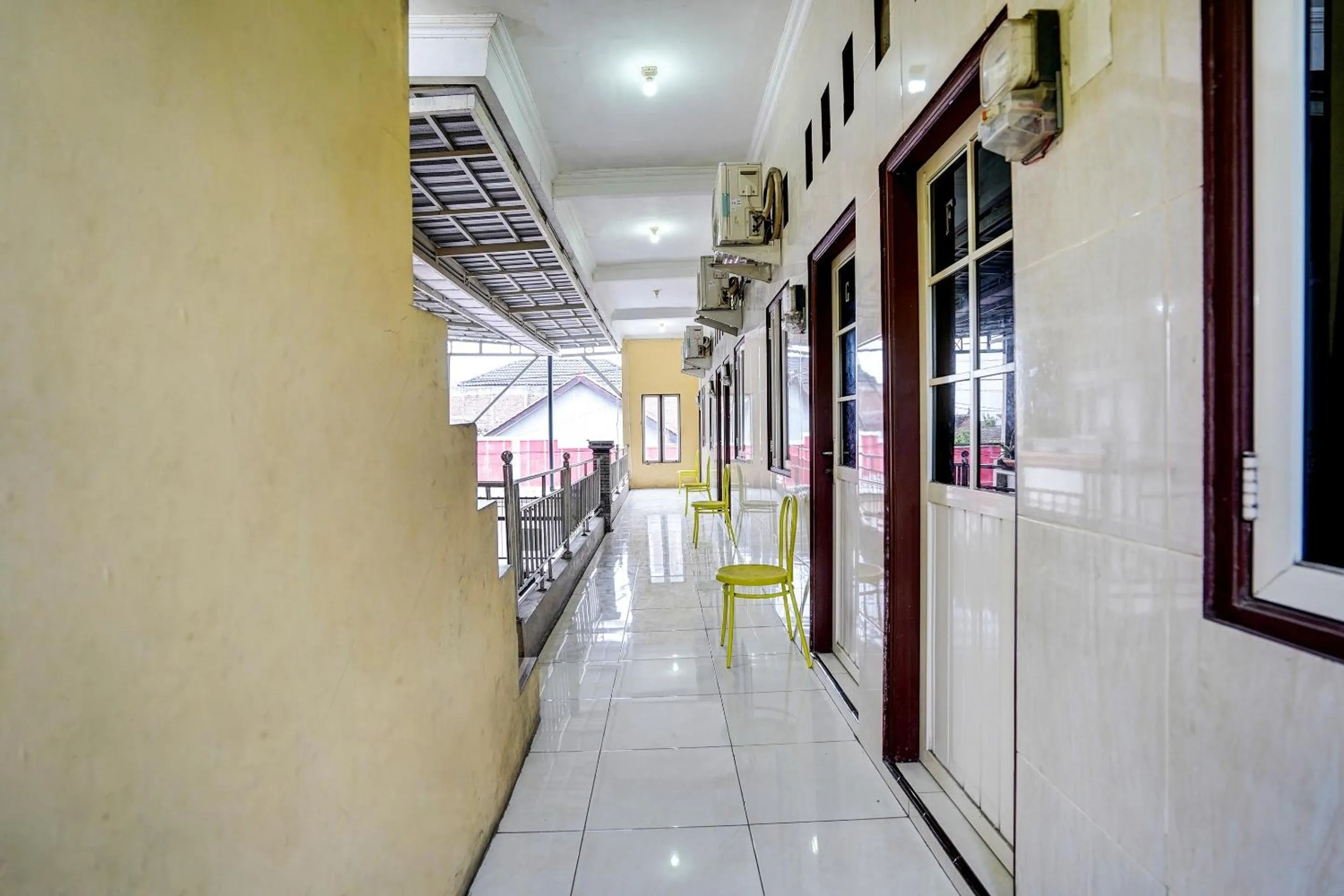 Lobby or reception in OYO 91795 Kos Jeehel Syariah