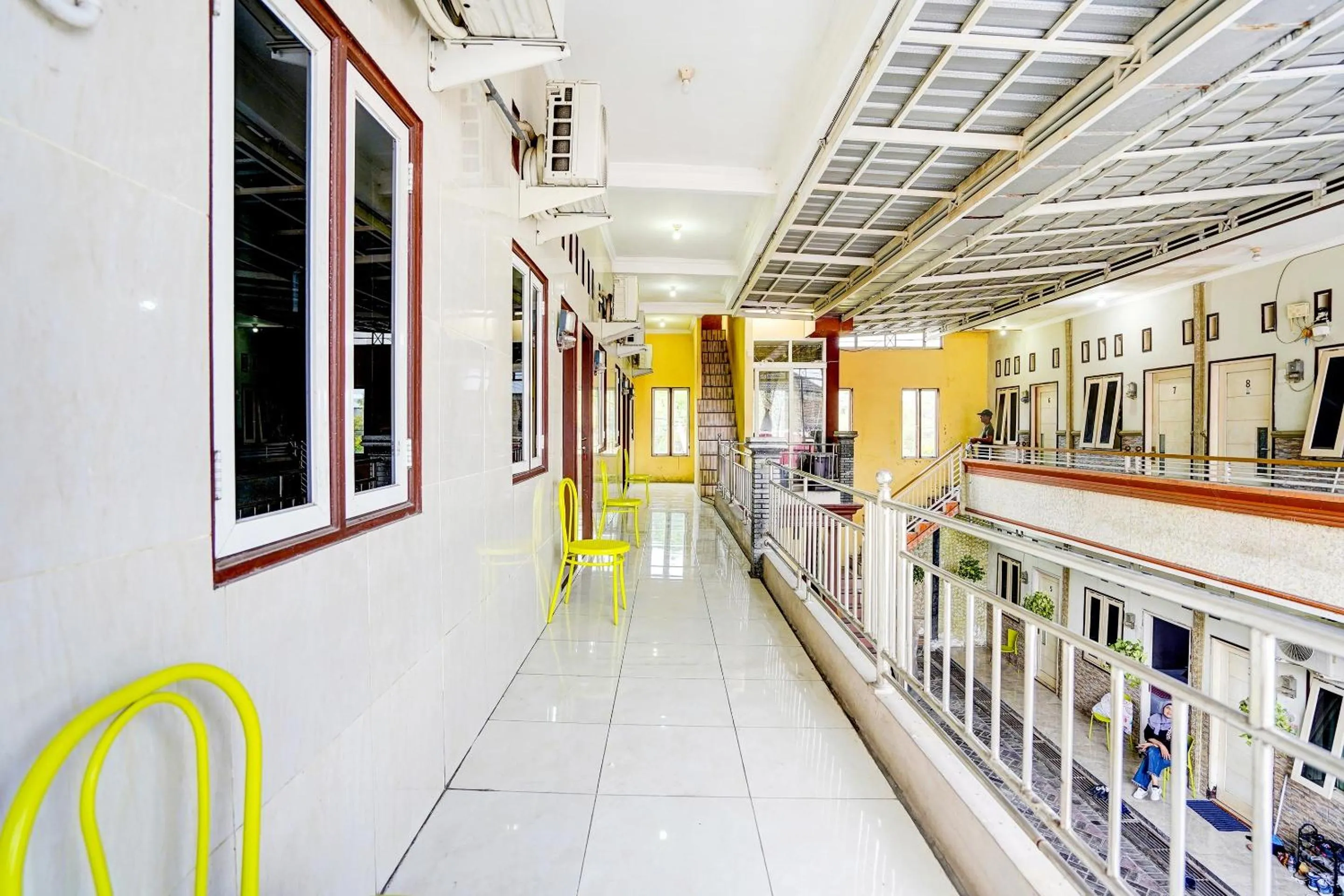 Lobby or reception in OYO 91795 Kos Jeehel Syariah