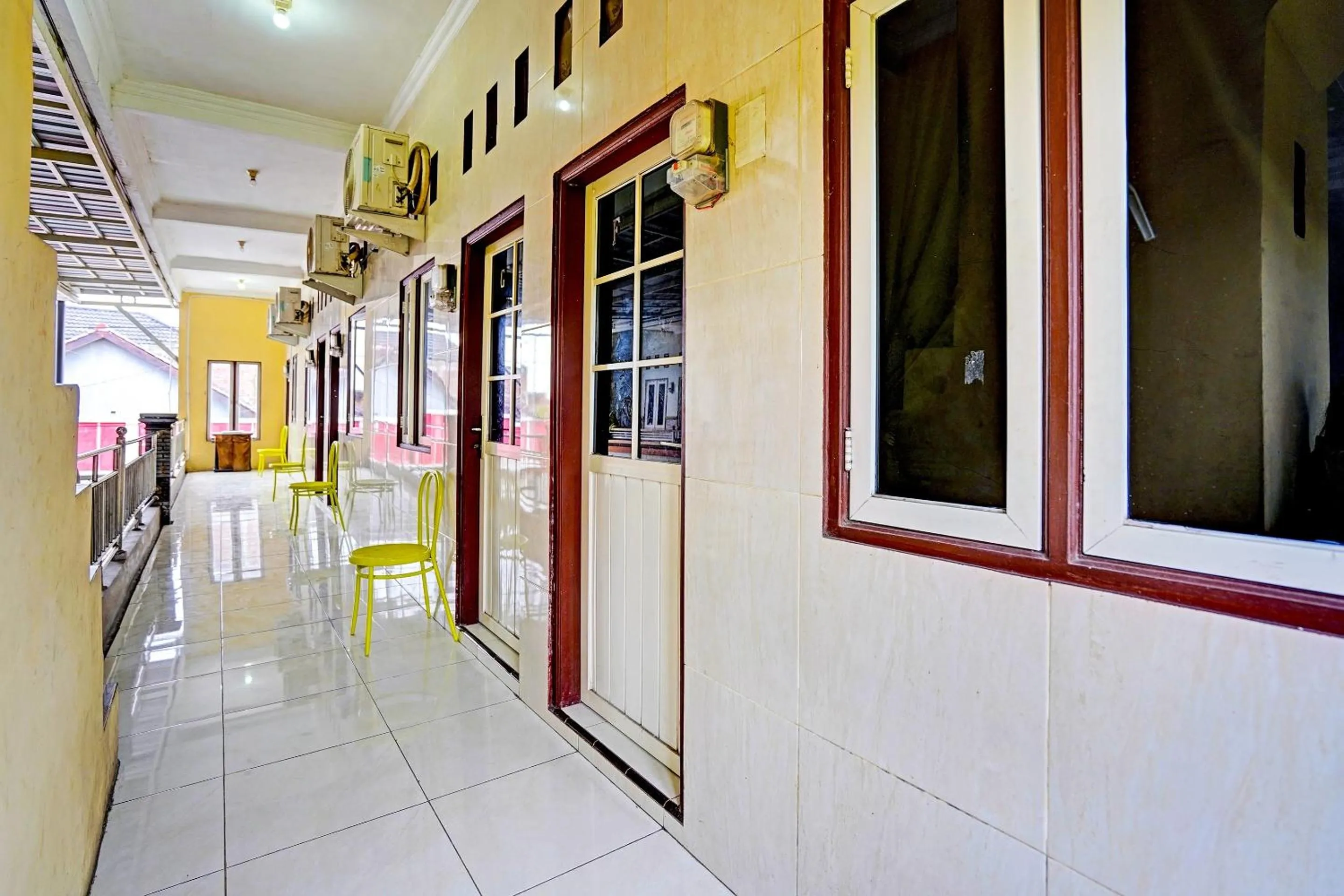 Lobby or reception in OYO 91795 Kos Jeehel Syariah