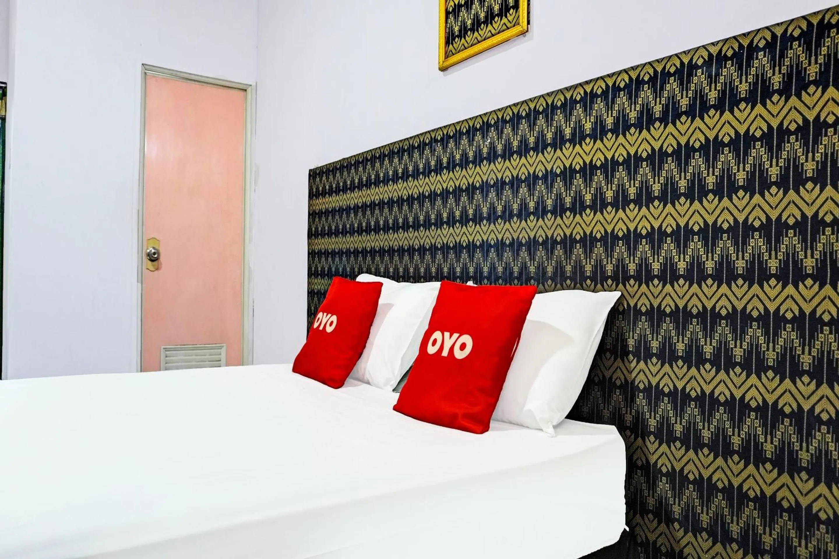 Bedroom, Bed in OYO 91796 Guest House Ghalta Syariah
