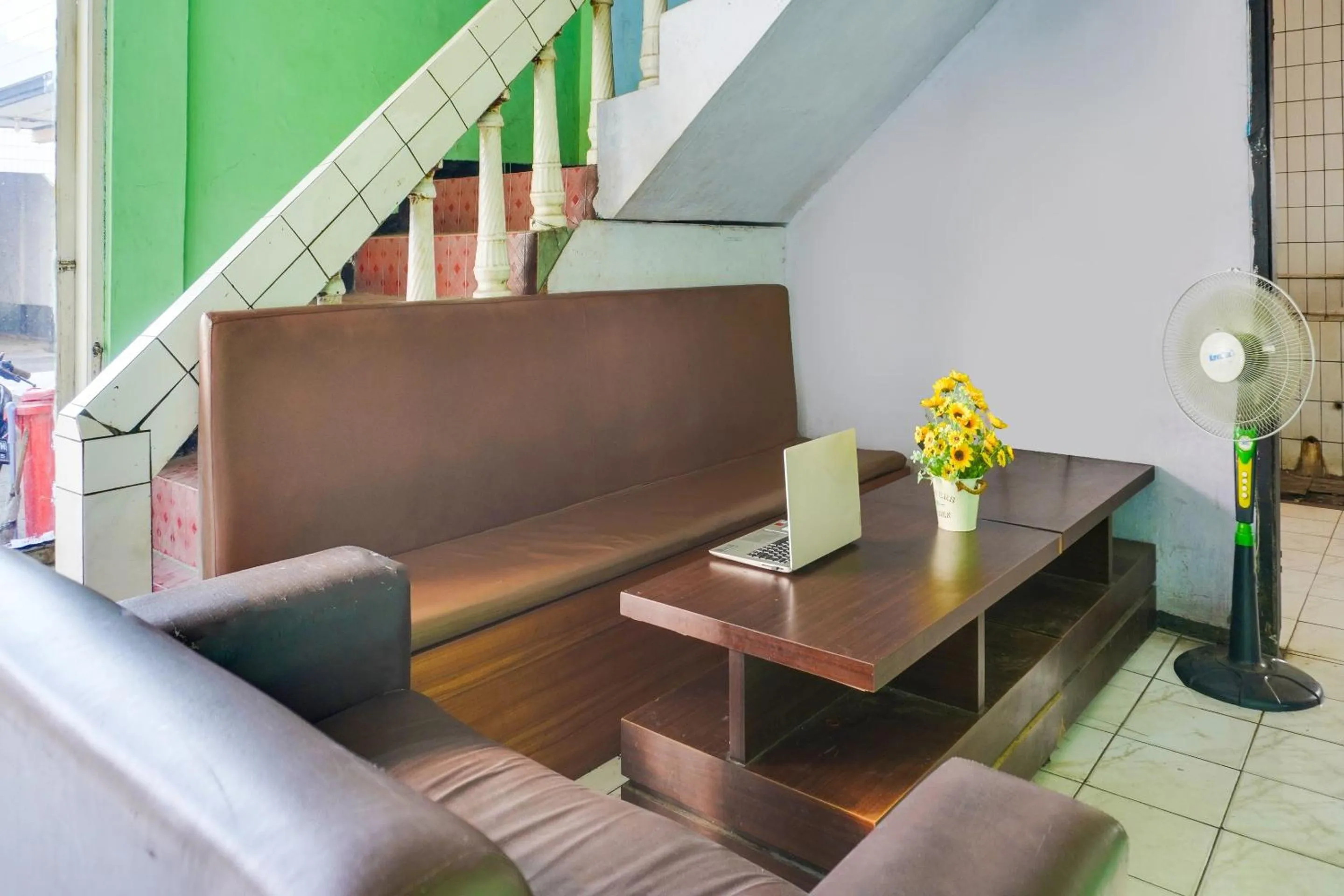 Lobby or reception in Hotel O Mutiara Guest House