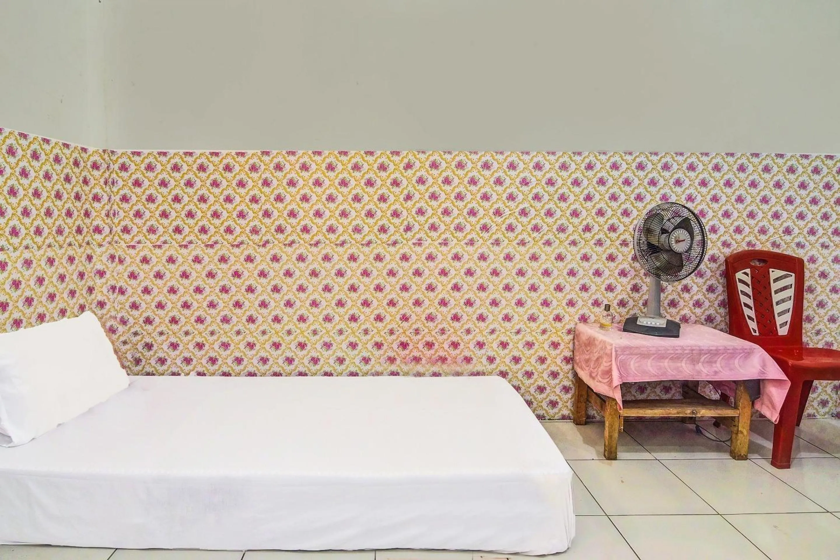 Bedroom, Bed in Hotel O Sosonopan Homestay Near LANTAMAL VIII MANADO