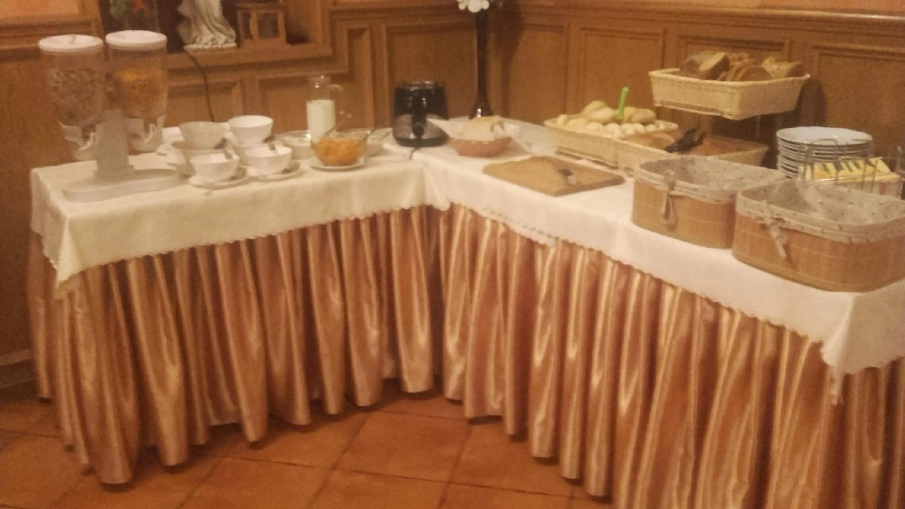 Buffet breakfast in Pensjonat Panorama