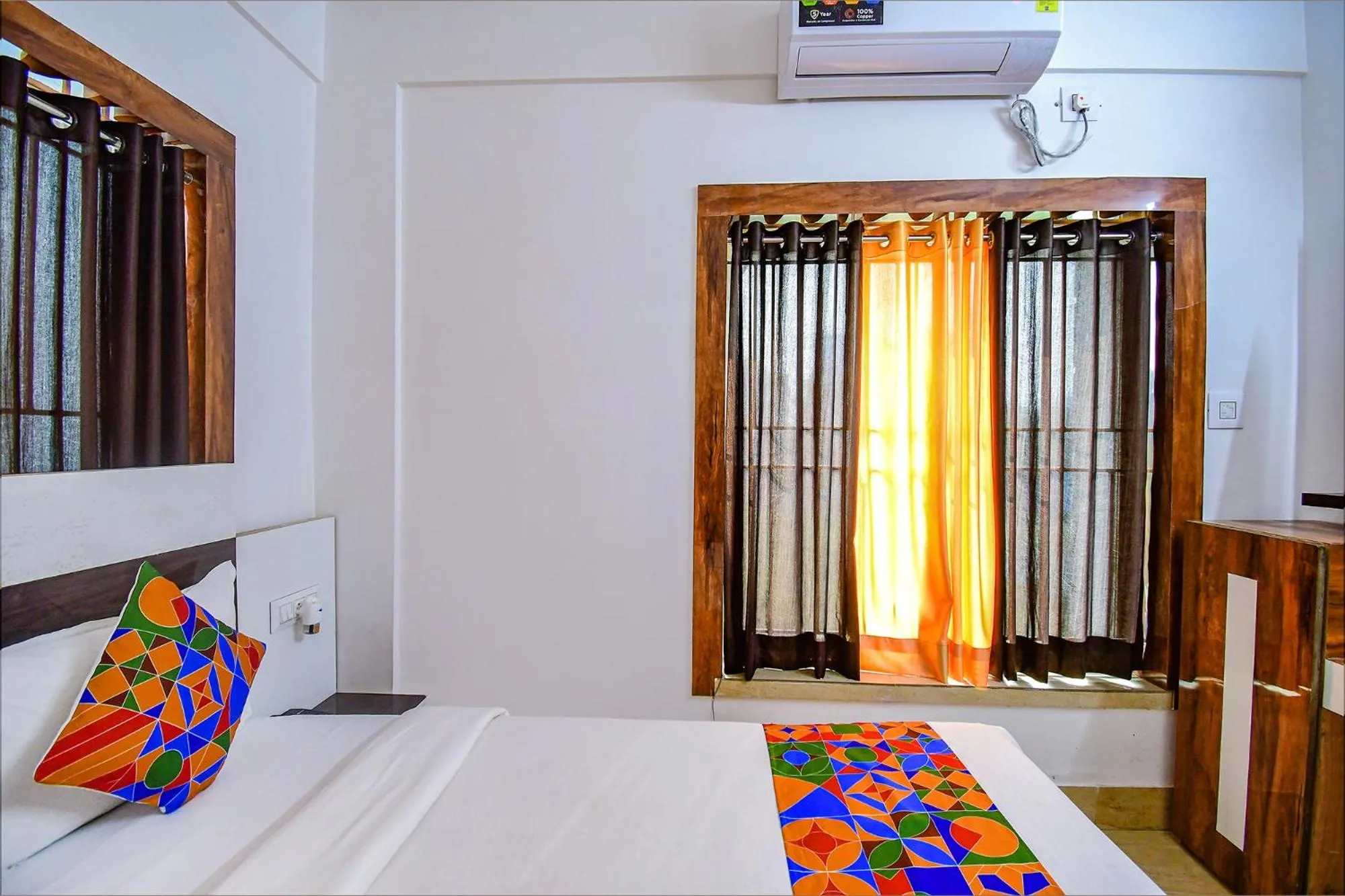 Bed in Super Hotel O Ruby Near Acropolis Mall
