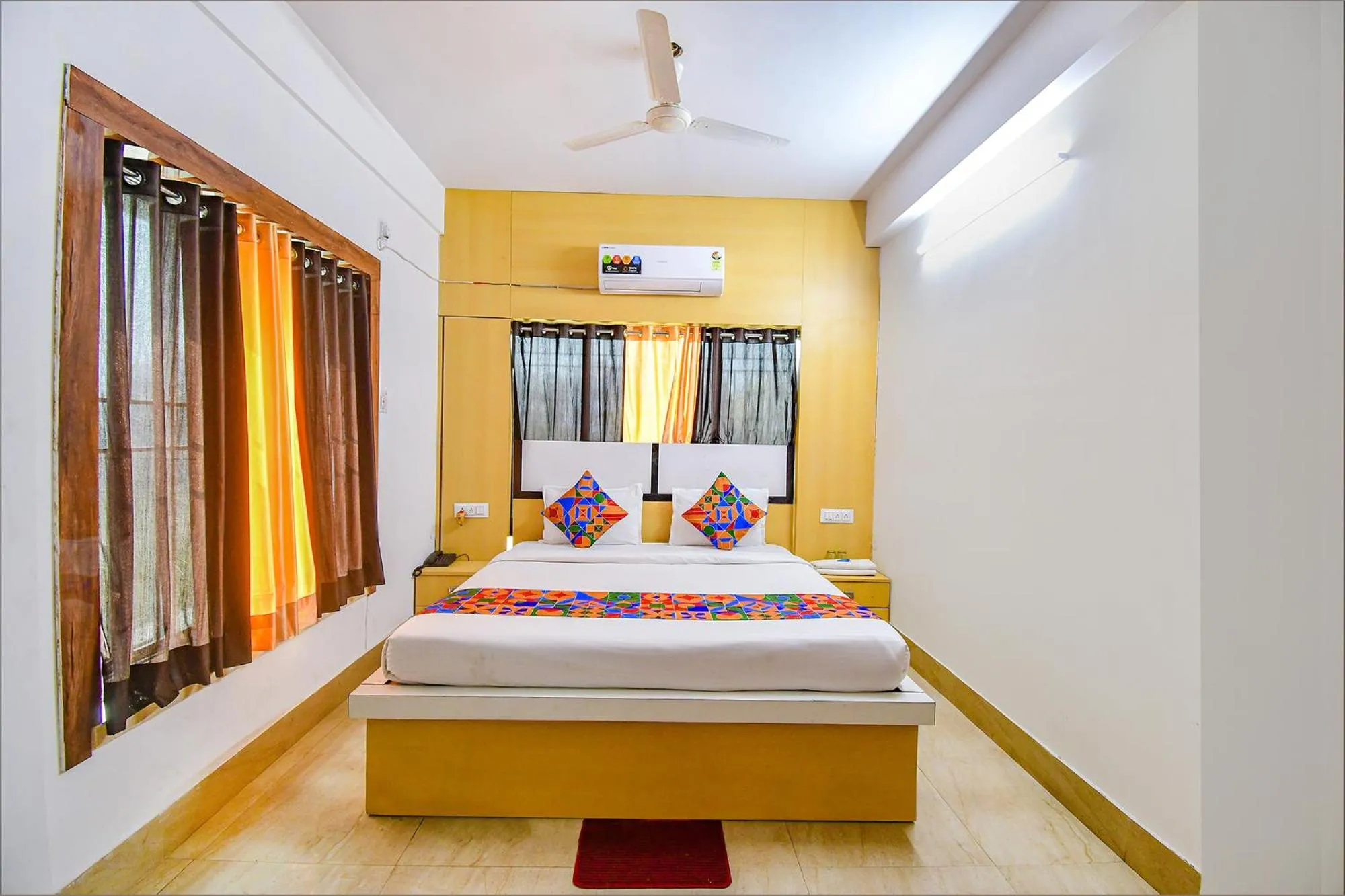 Bed in Super Hotel O Ruby Near Acropolis Mall