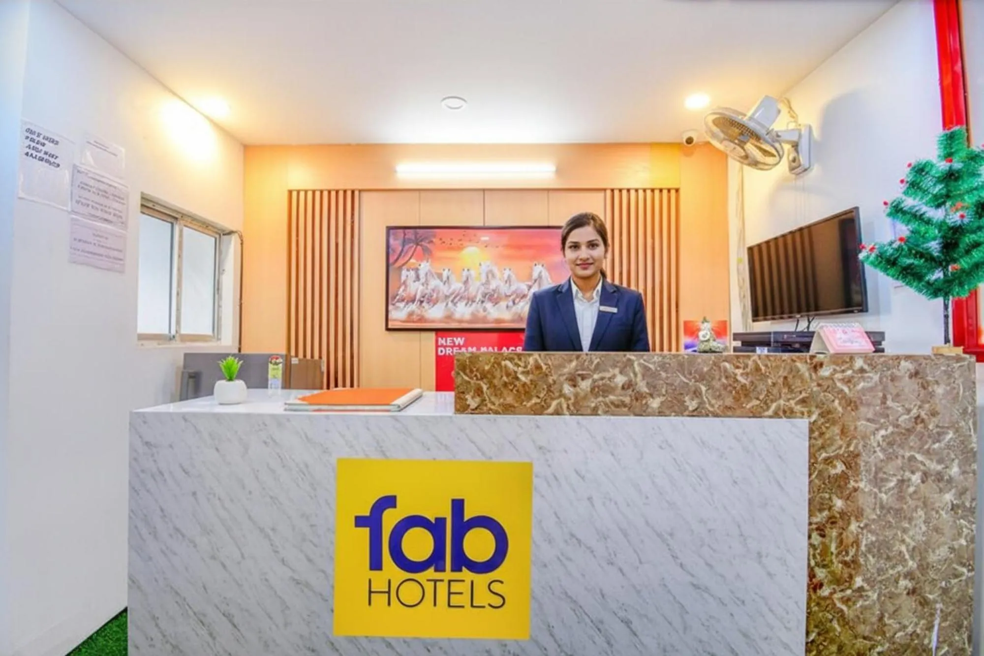 Lobby or reception in Super Hotel O Ruby Near Acropolis Mall