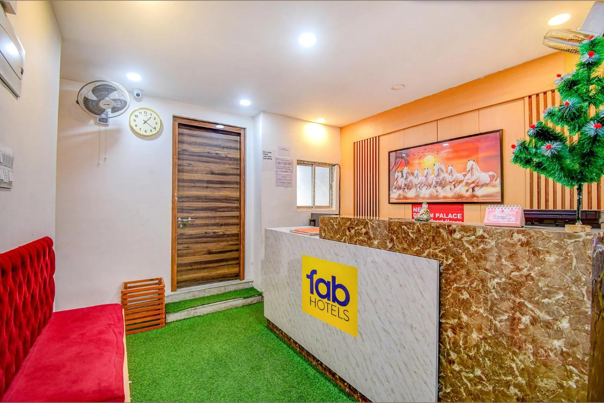 Lobby or reception in Super Hotel O Ruby Near Acropolis Mall