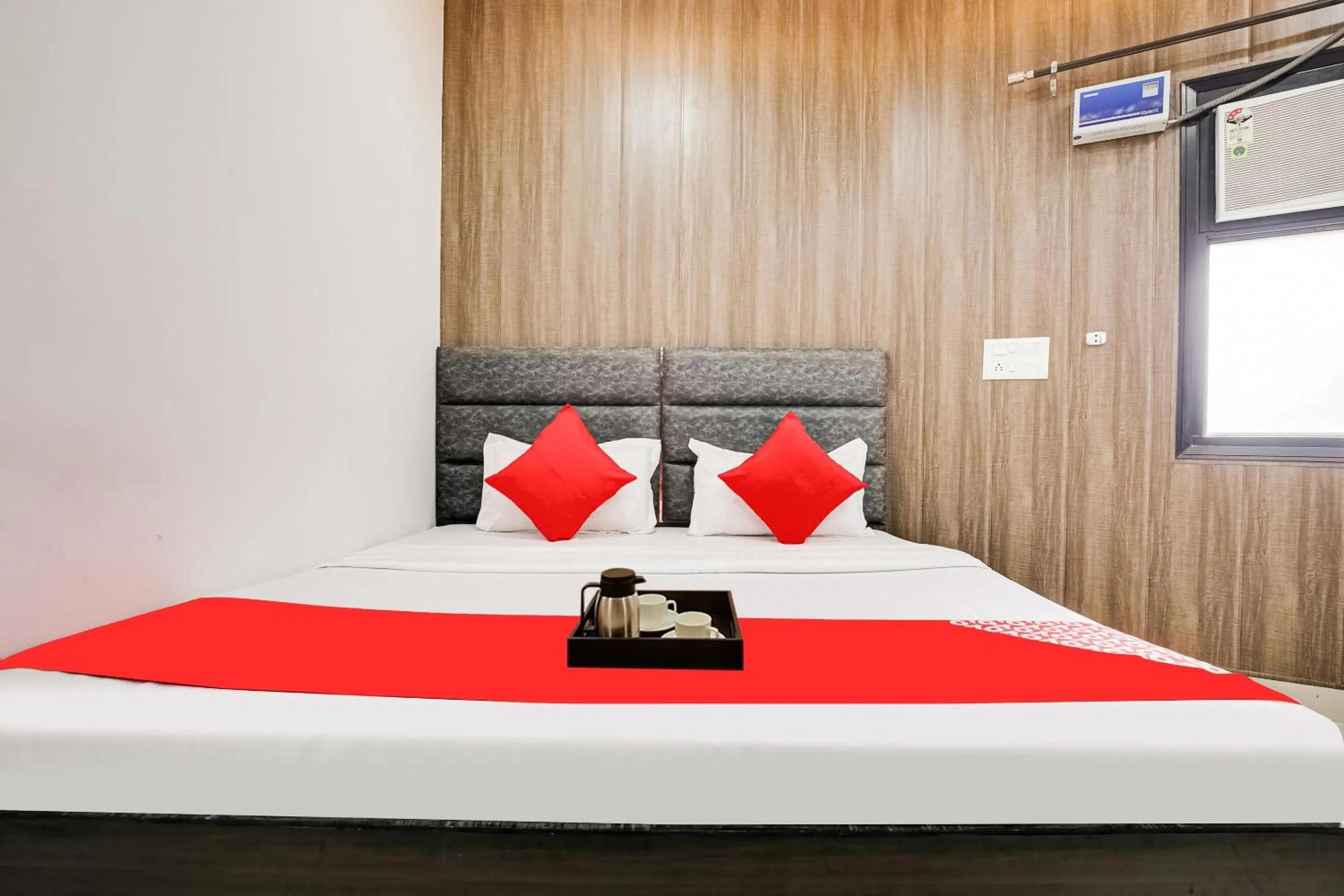 Bedroom, Bed in Hotel O City Stay