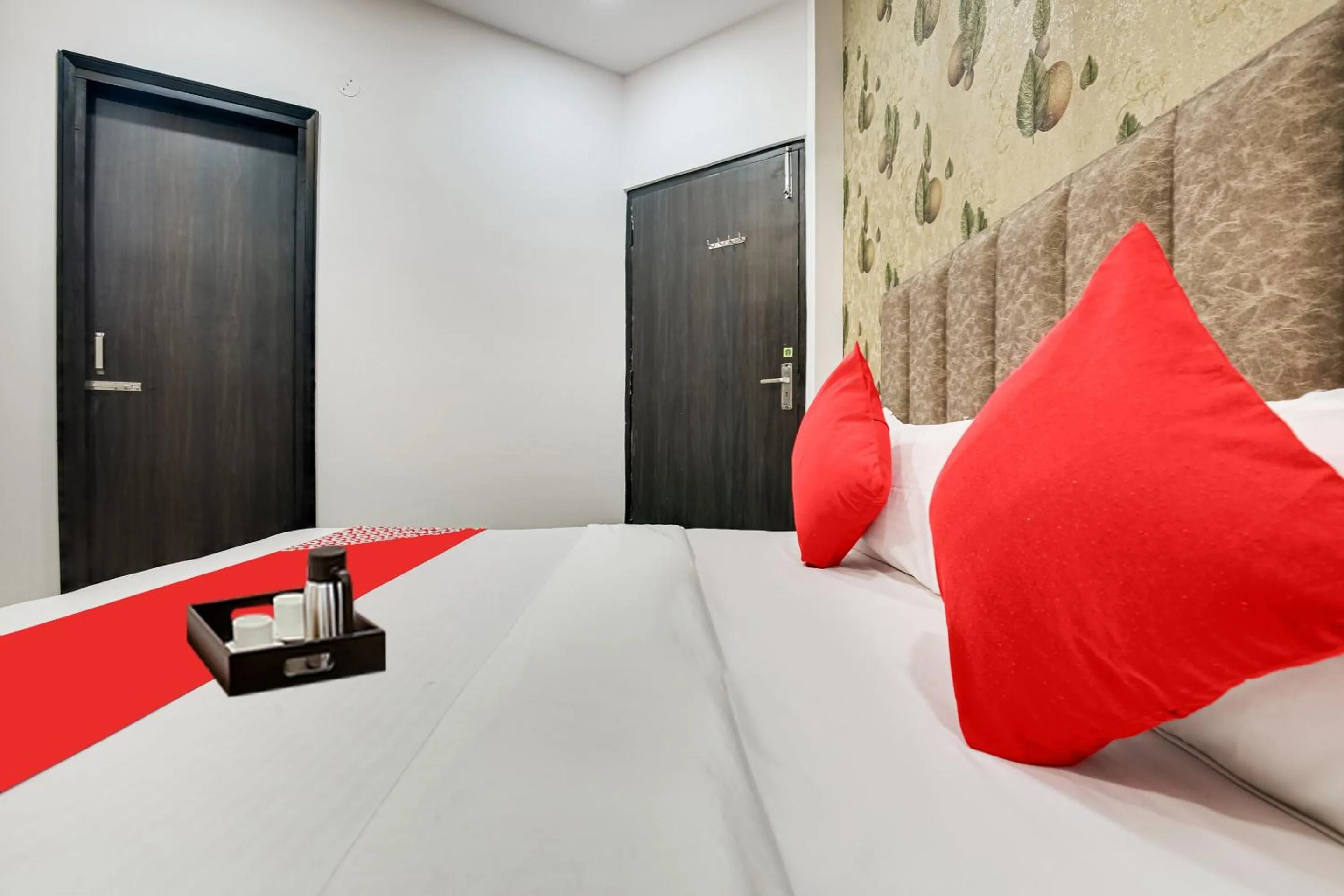 Bedroom, Bed in Hotel O City Stay