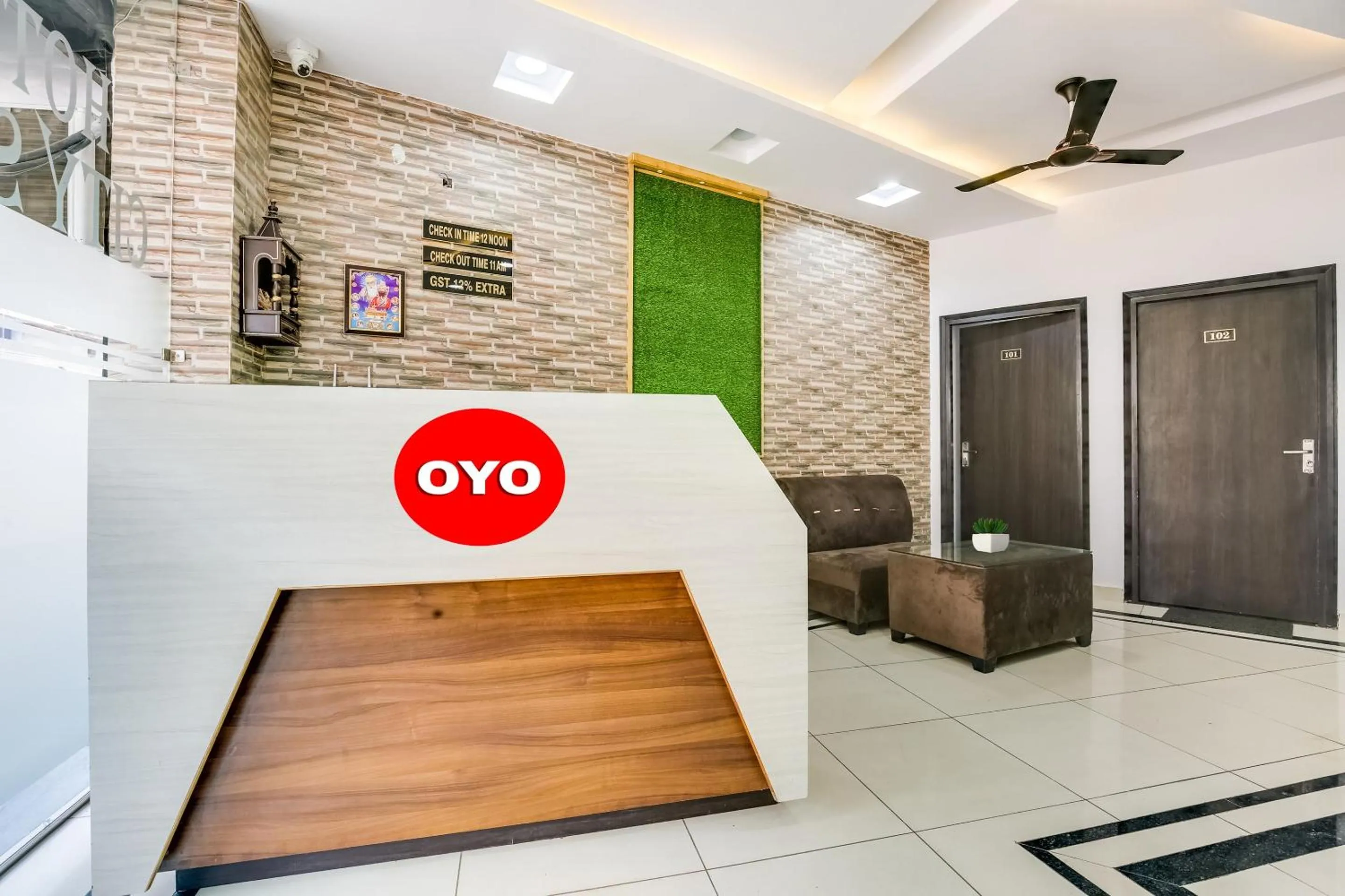 Lobby or reception in Hotel O City Stay