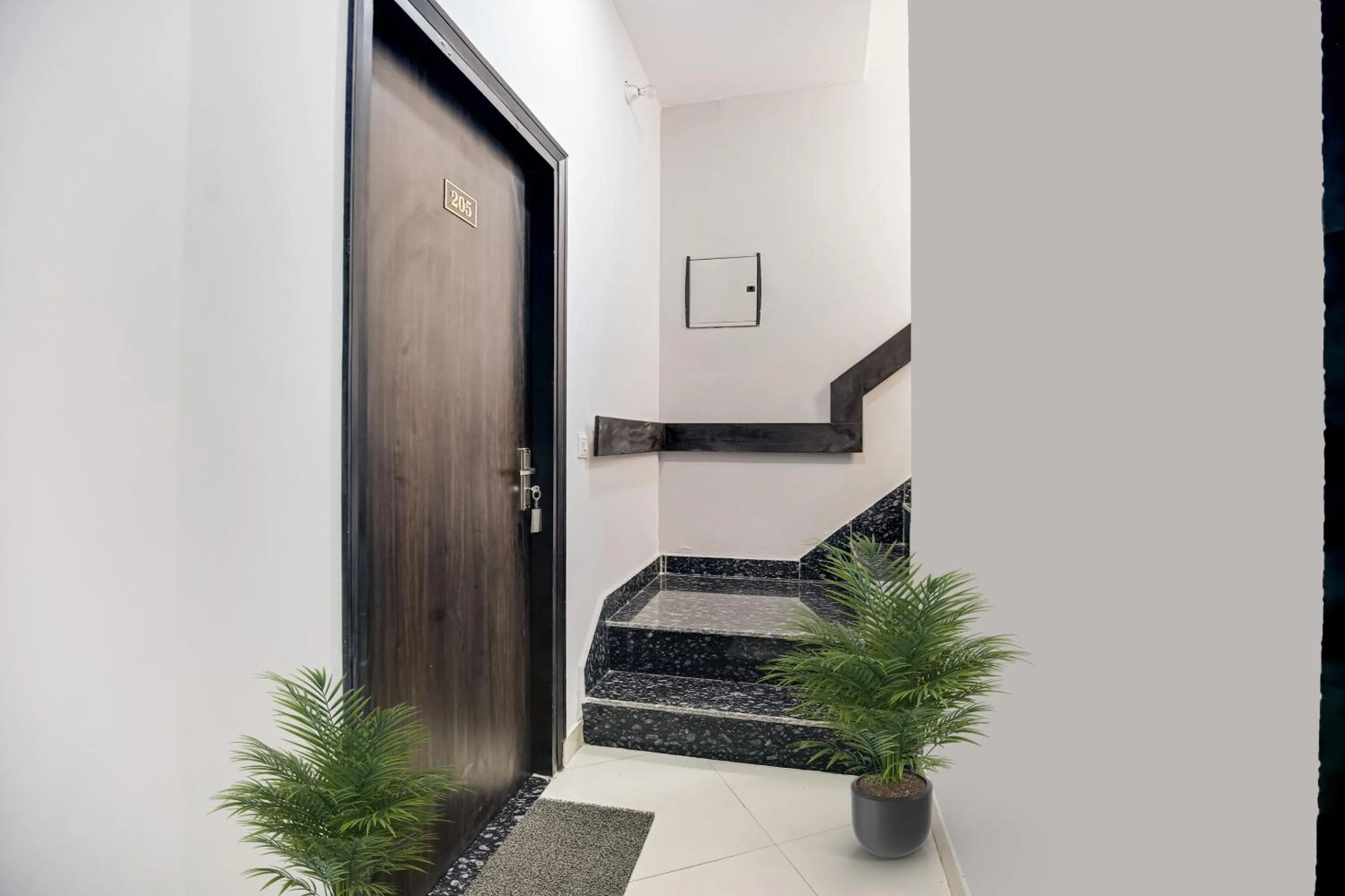 Facade/entrance in Hotel O City Stay