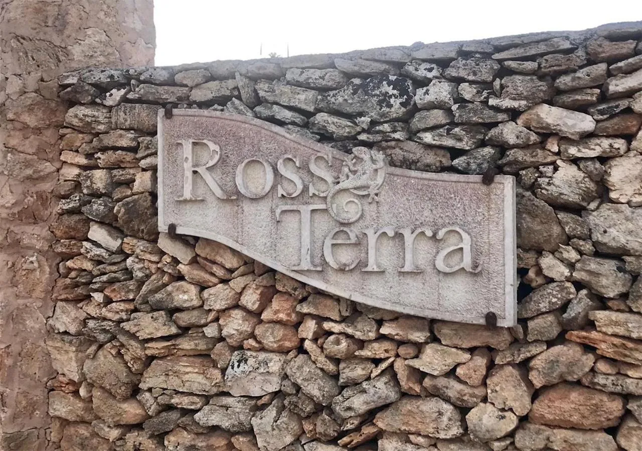 Property building in Borgo Rosso Terra