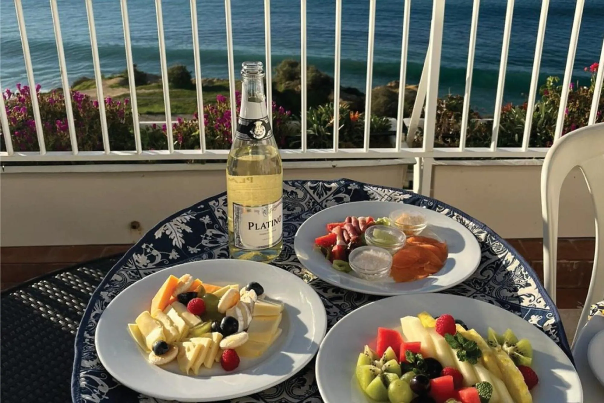 Breakfast in Monicca Collection Suites and Residences