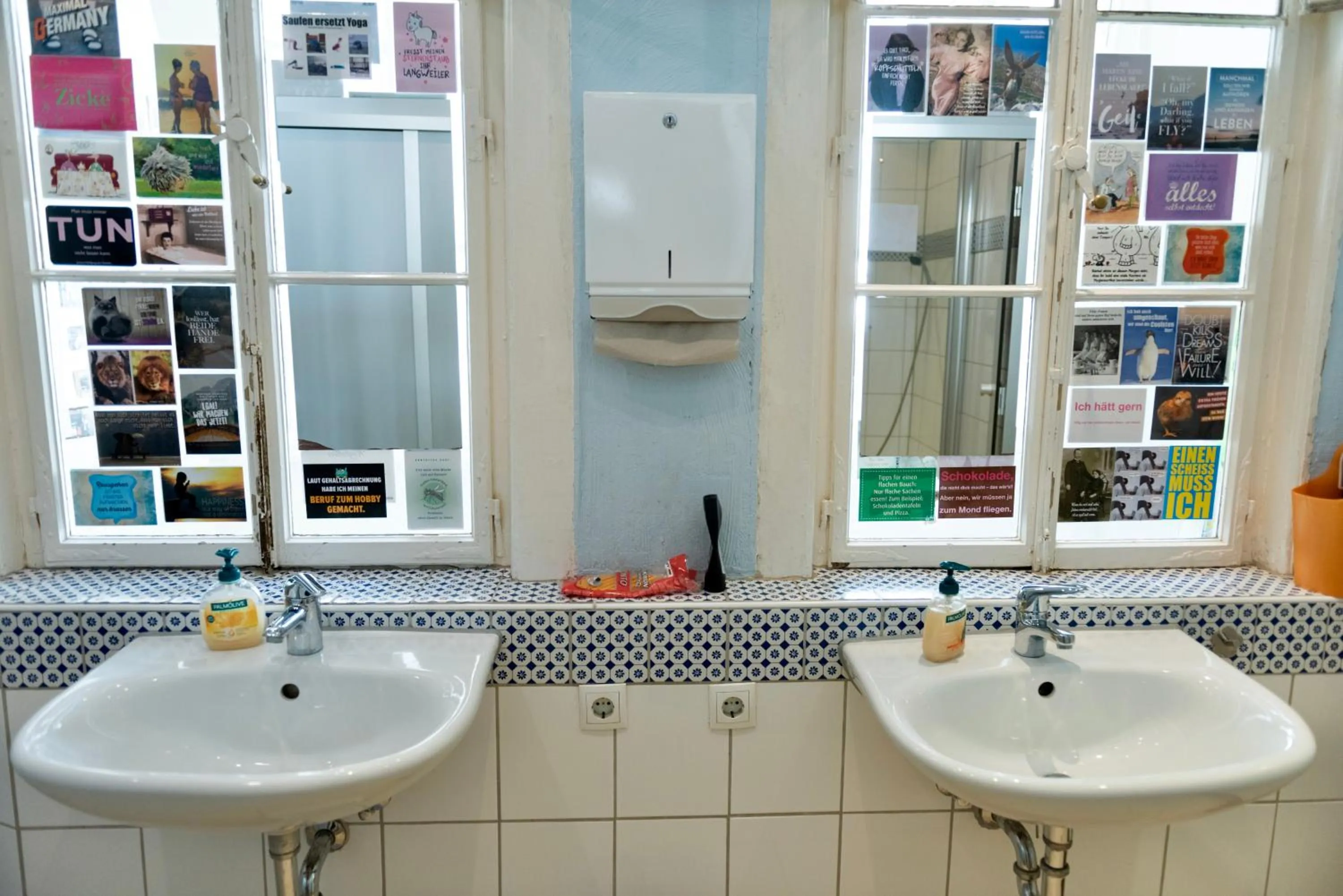 Bathroom in Lotte - The Backpackers