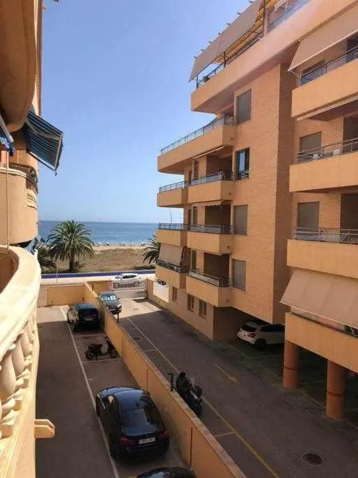Vistas al mar a escasos 50 metros