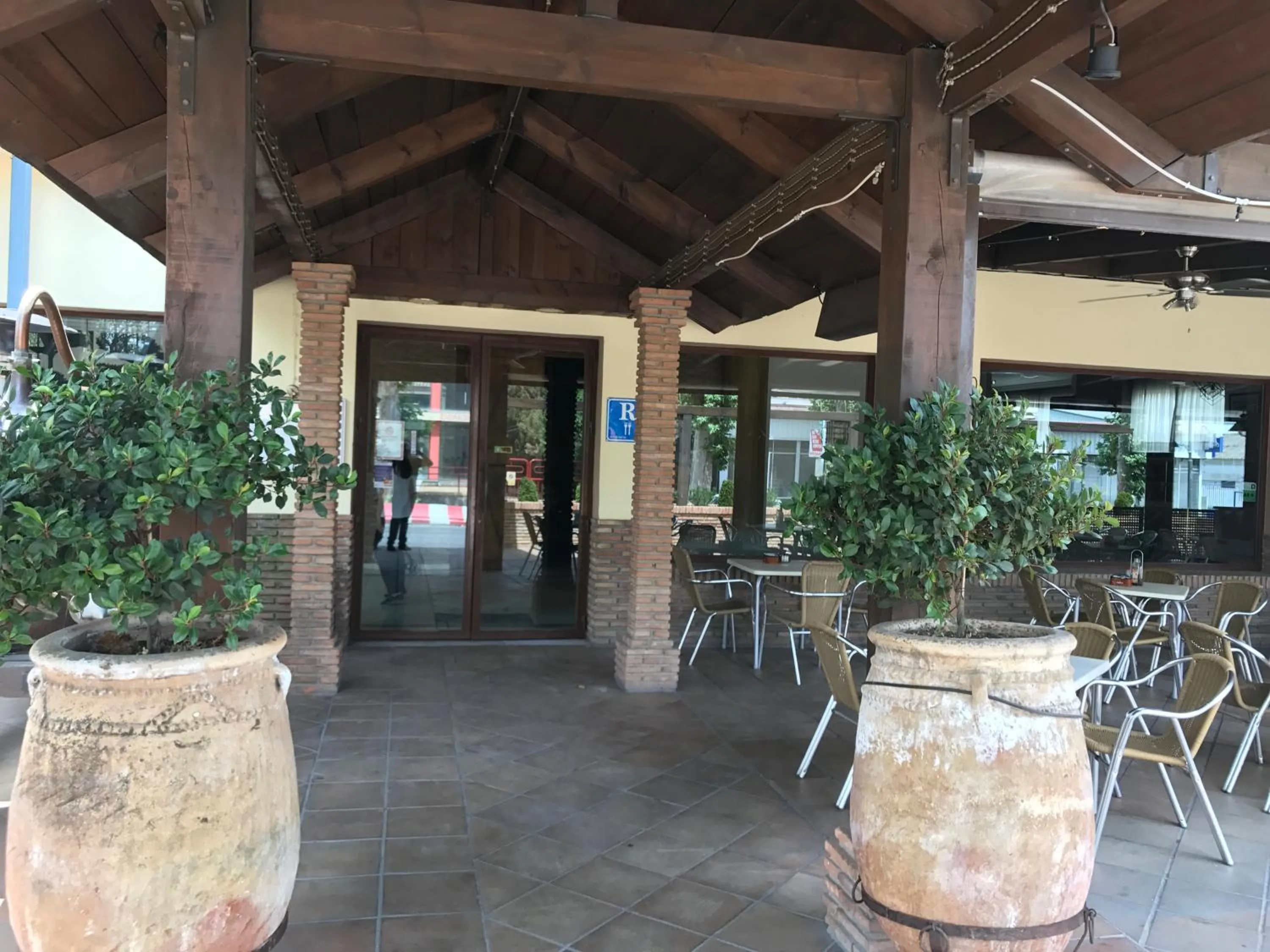 Facade/entrance in Los Galanes