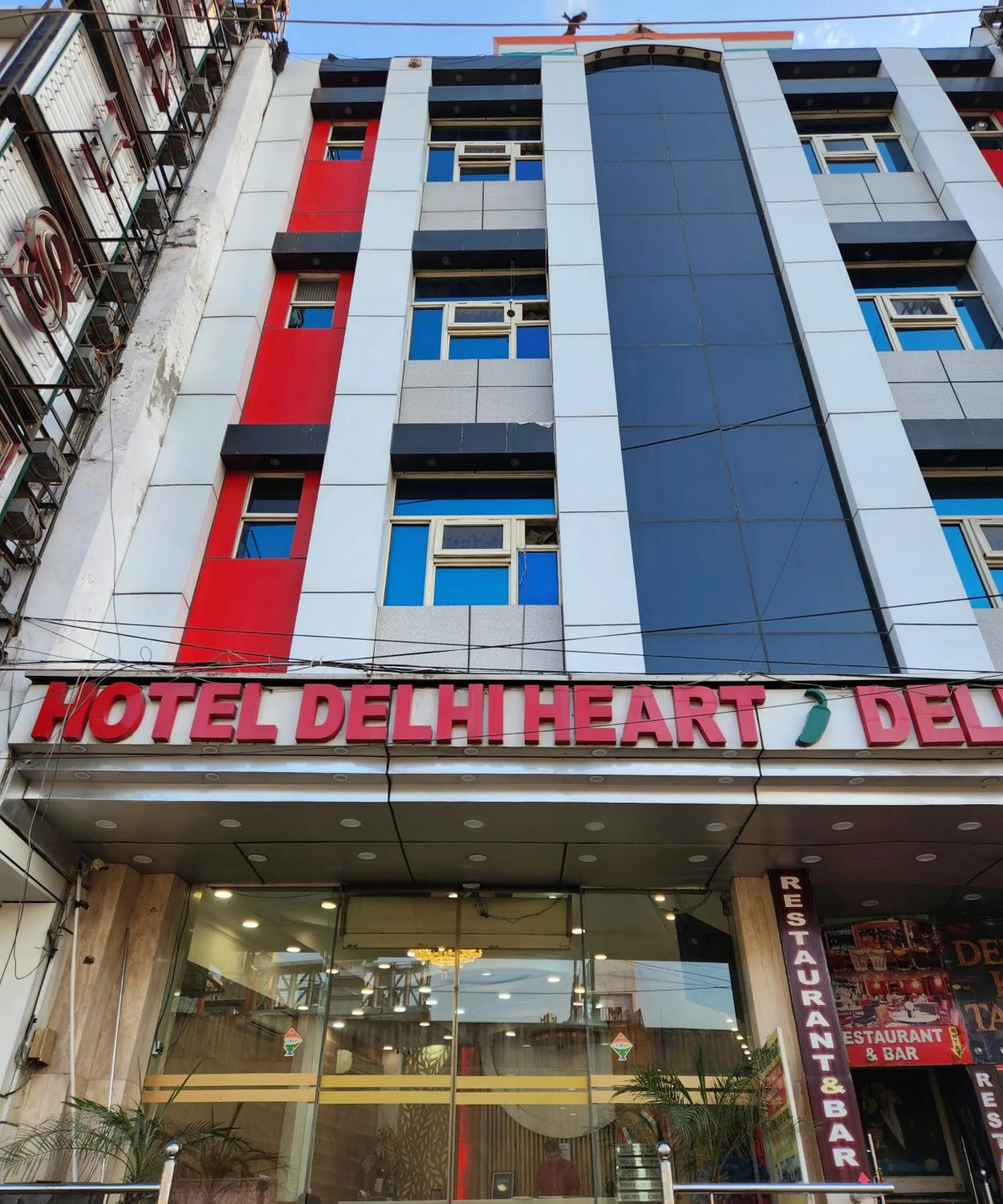 Property building in Hotel Delhi Heart at New Delhi Railway Station