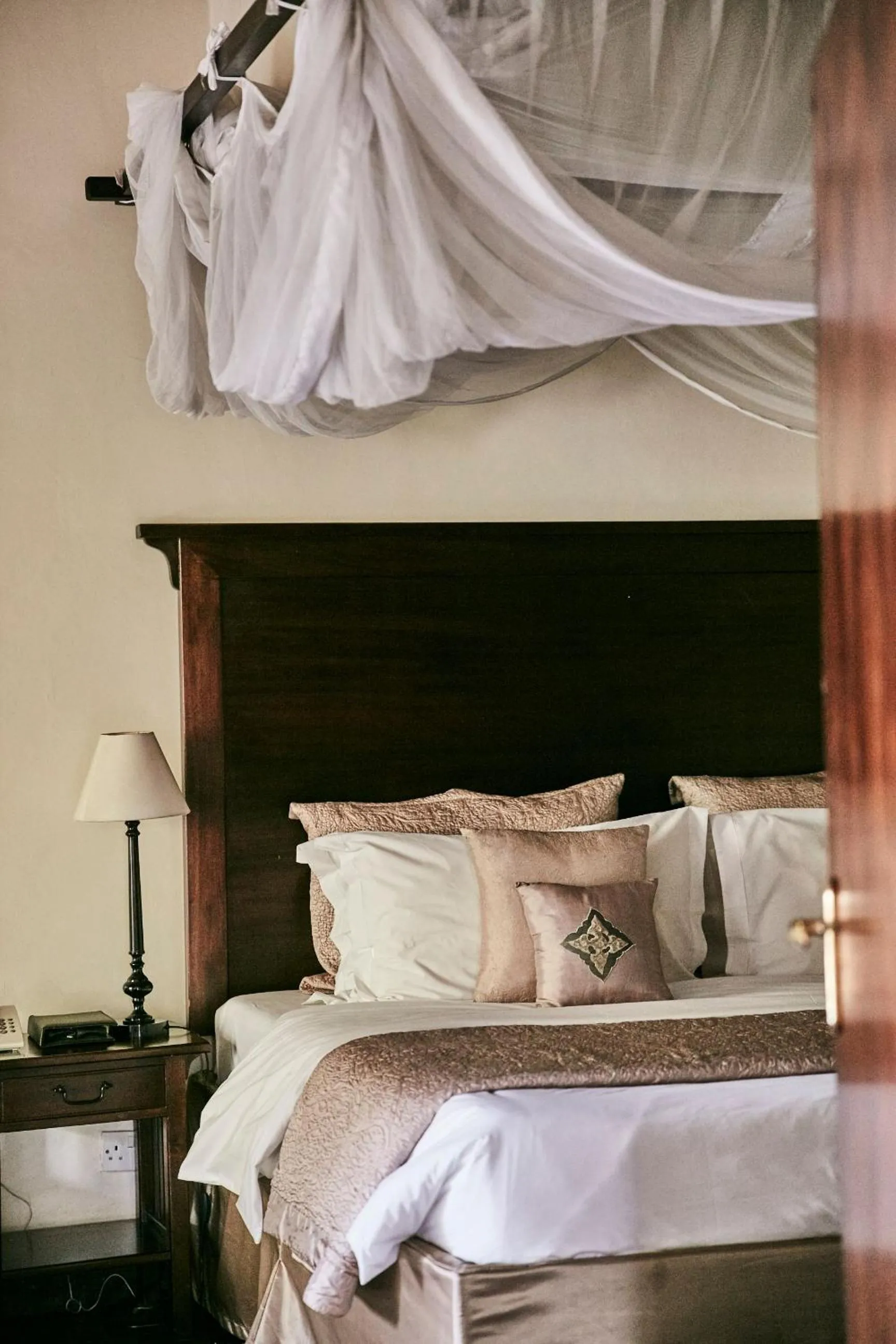 Bed in Palacina The Residence & The Suites