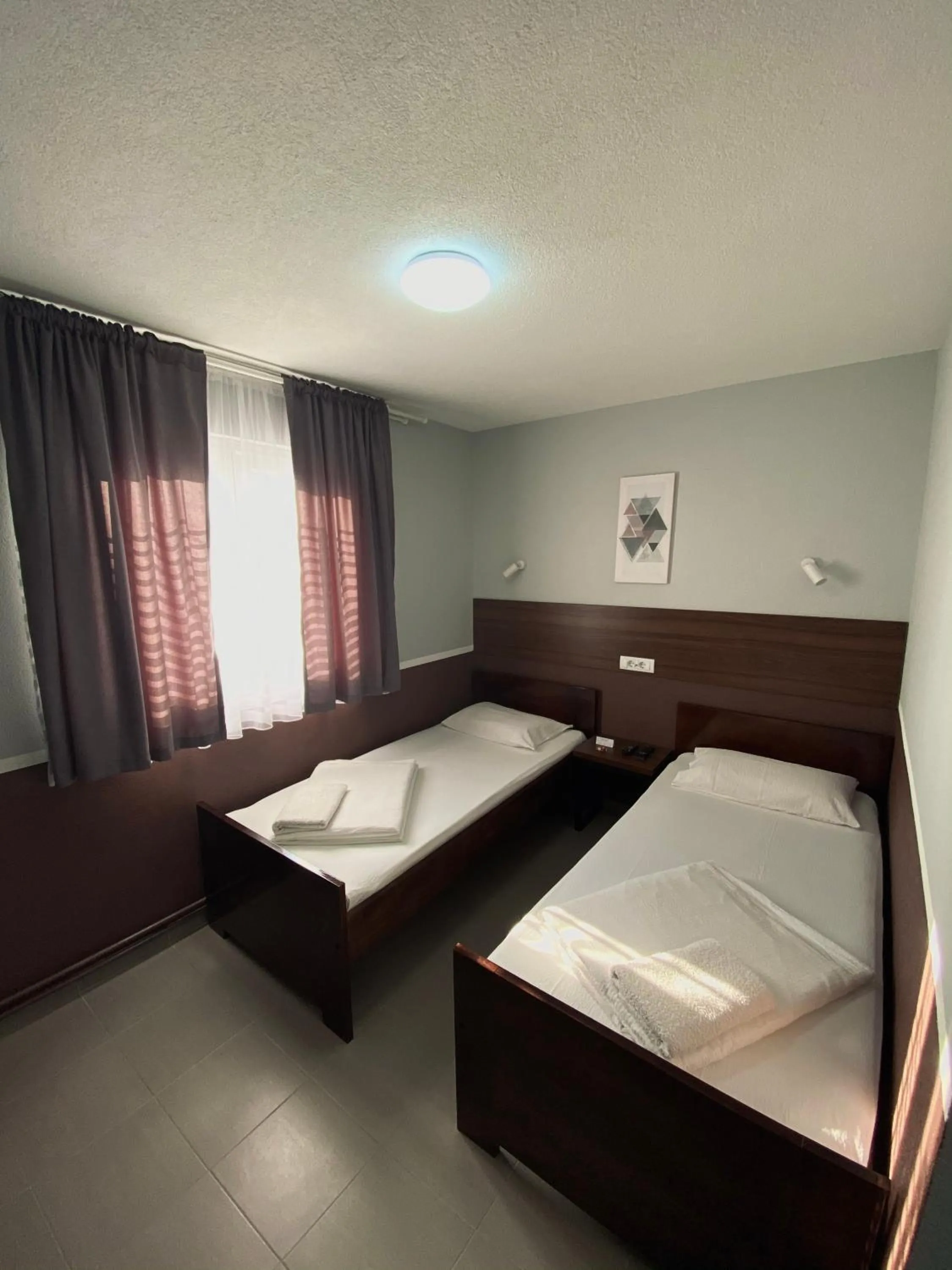 Bed in Hotel Djerdan