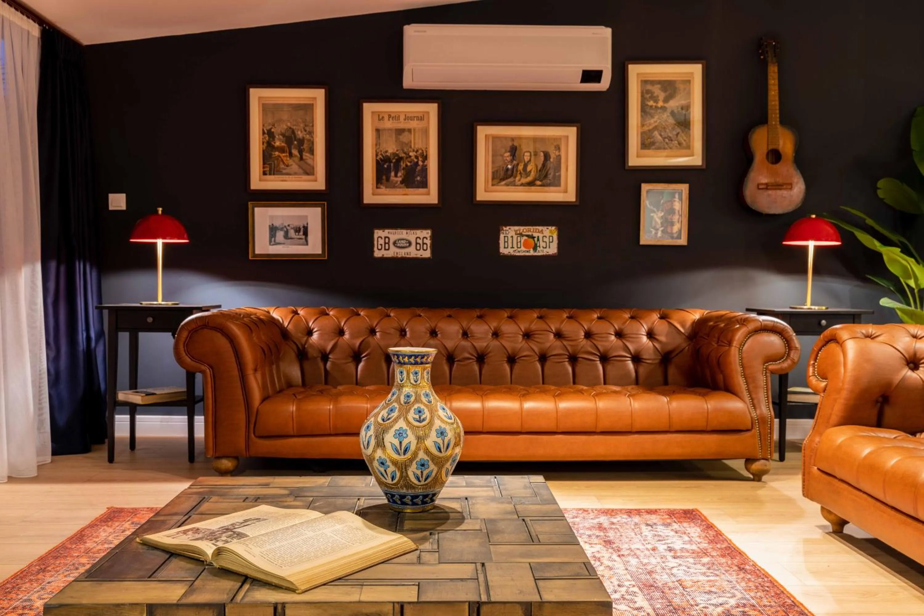 Living room in Monnas Suite