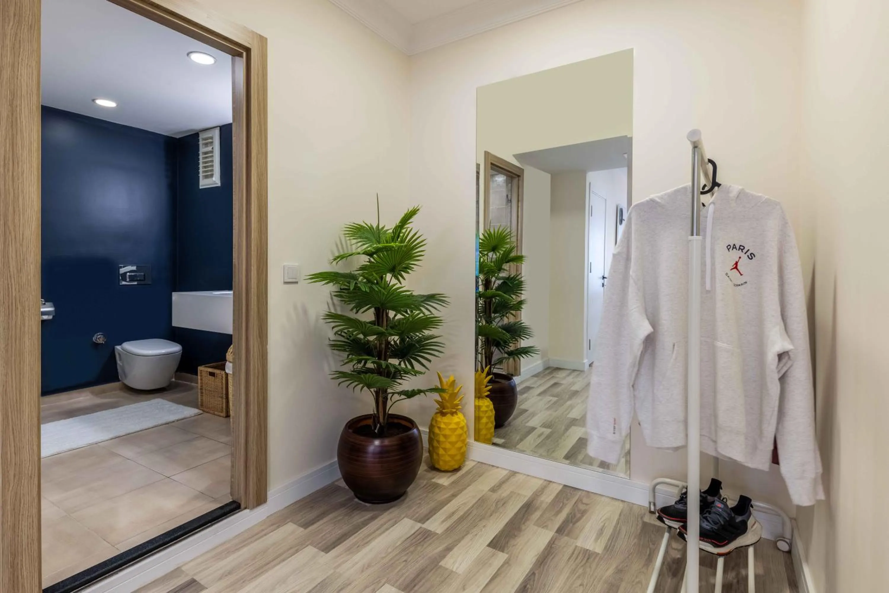 Shower in Monnas Suite