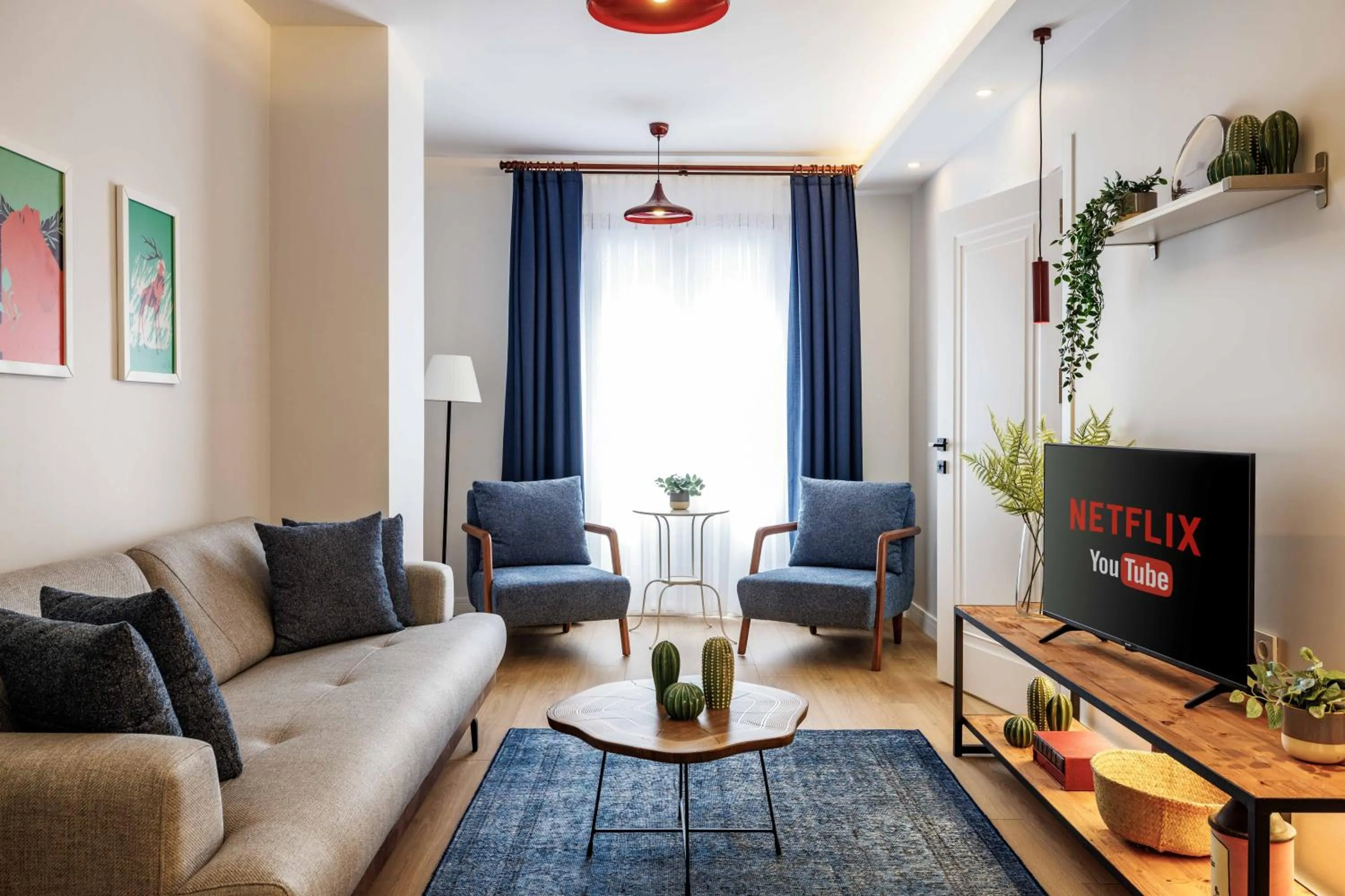 TV and multimedia in Monnas Suite