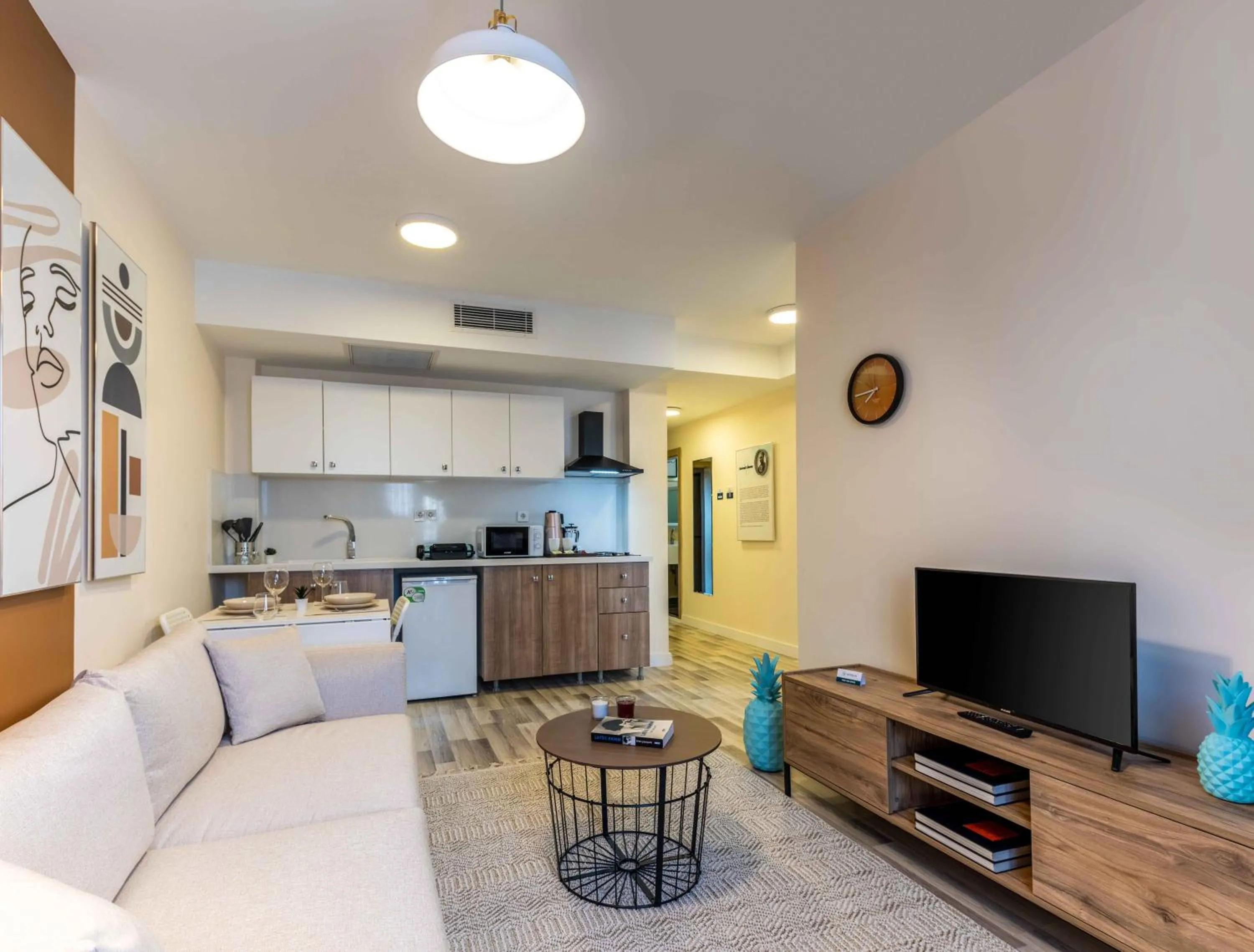 TV and multimedia in Monnas Suite