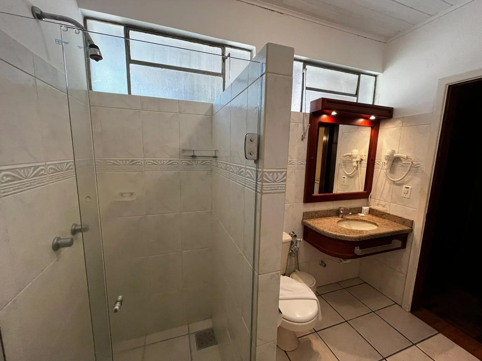 Bathroom in Natur Hotel - 700m da Rua Coberta