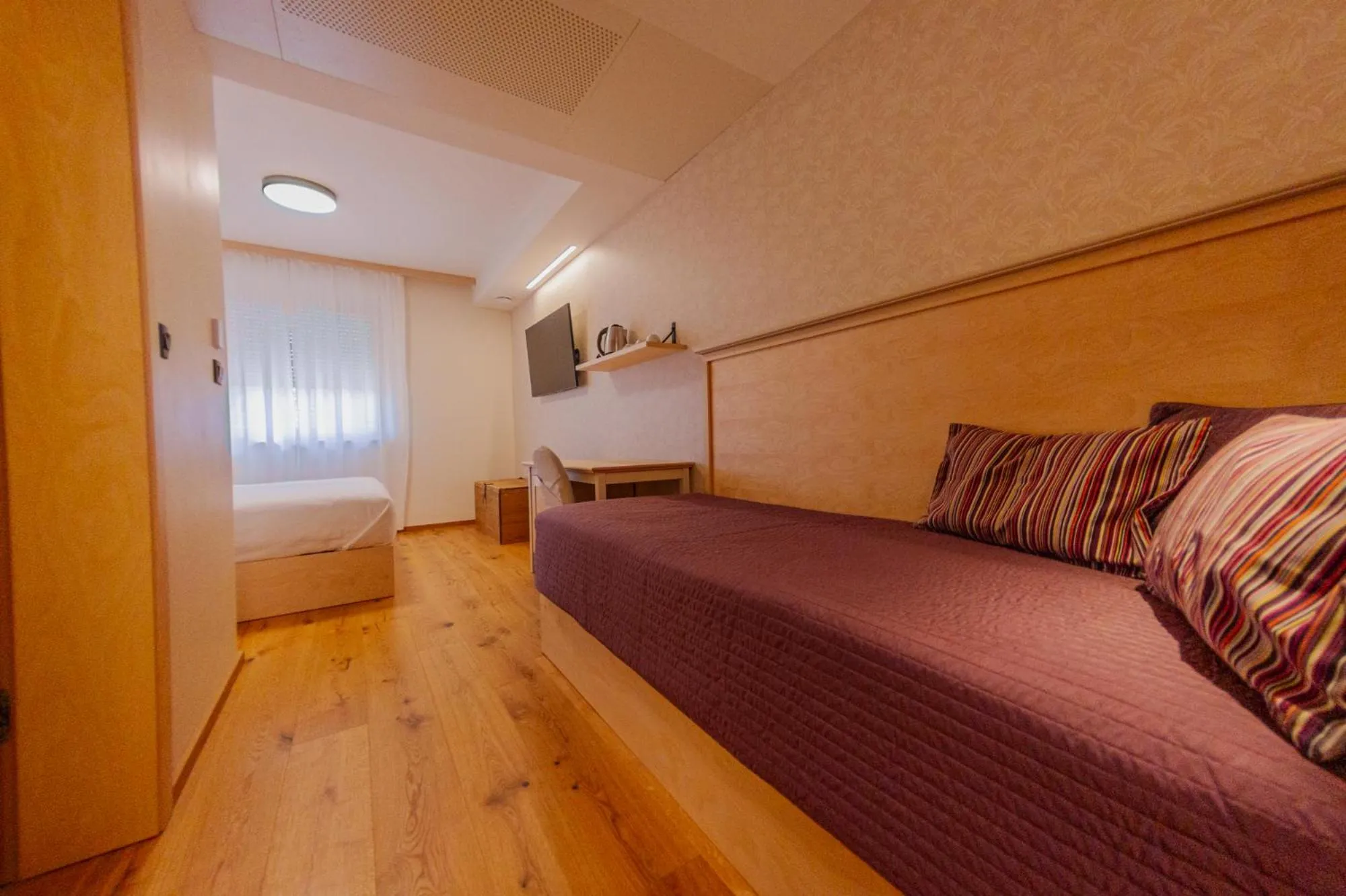 Photo of the whole room, Bed in Guesthouse Les