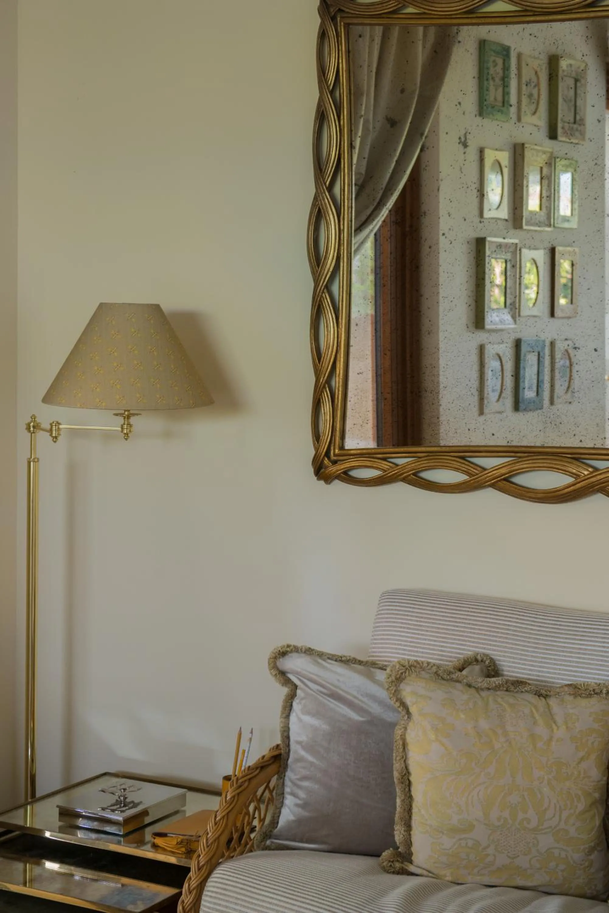 Decorative detail in Passalacqua