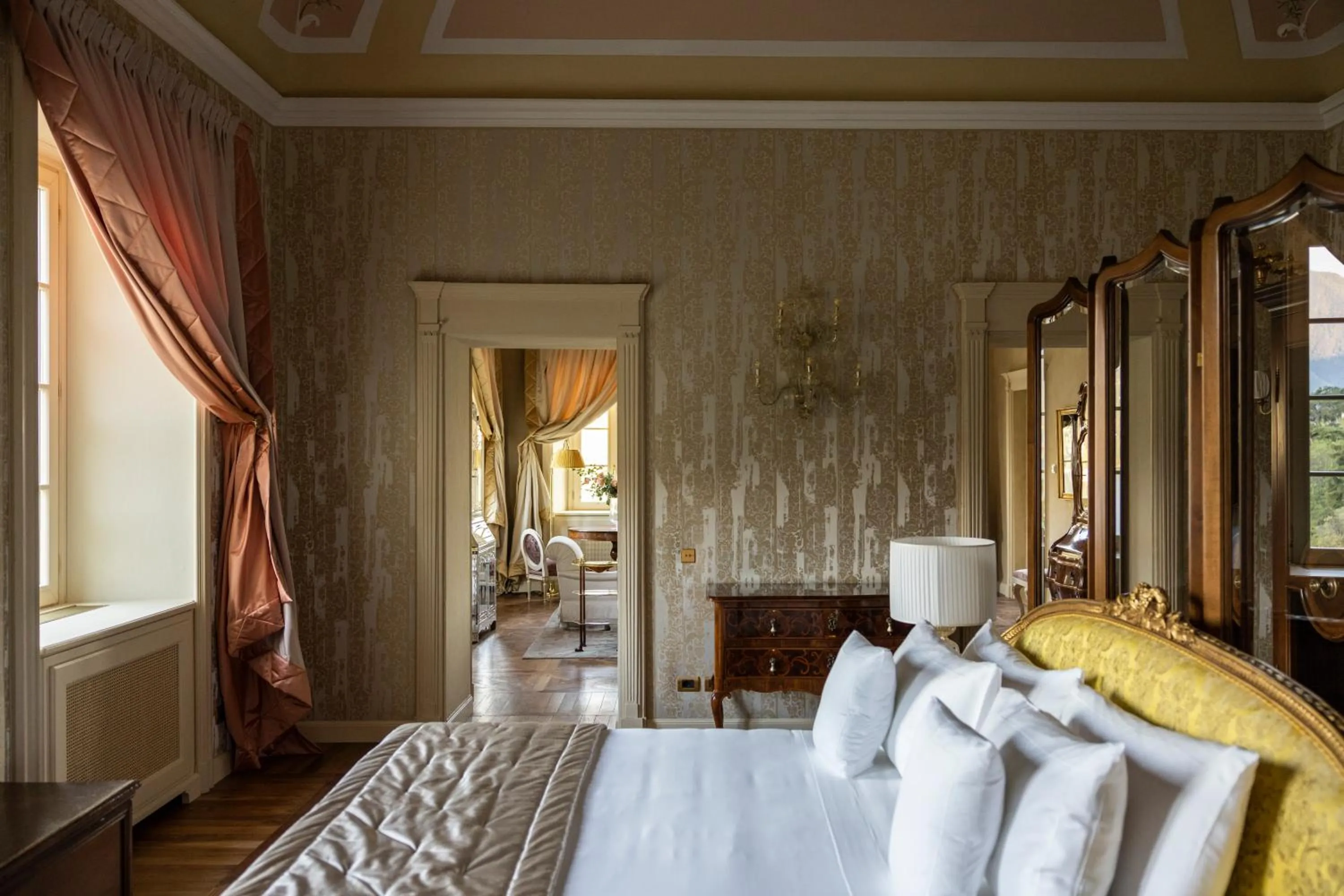 Bedroom, Bed in Passalacqua