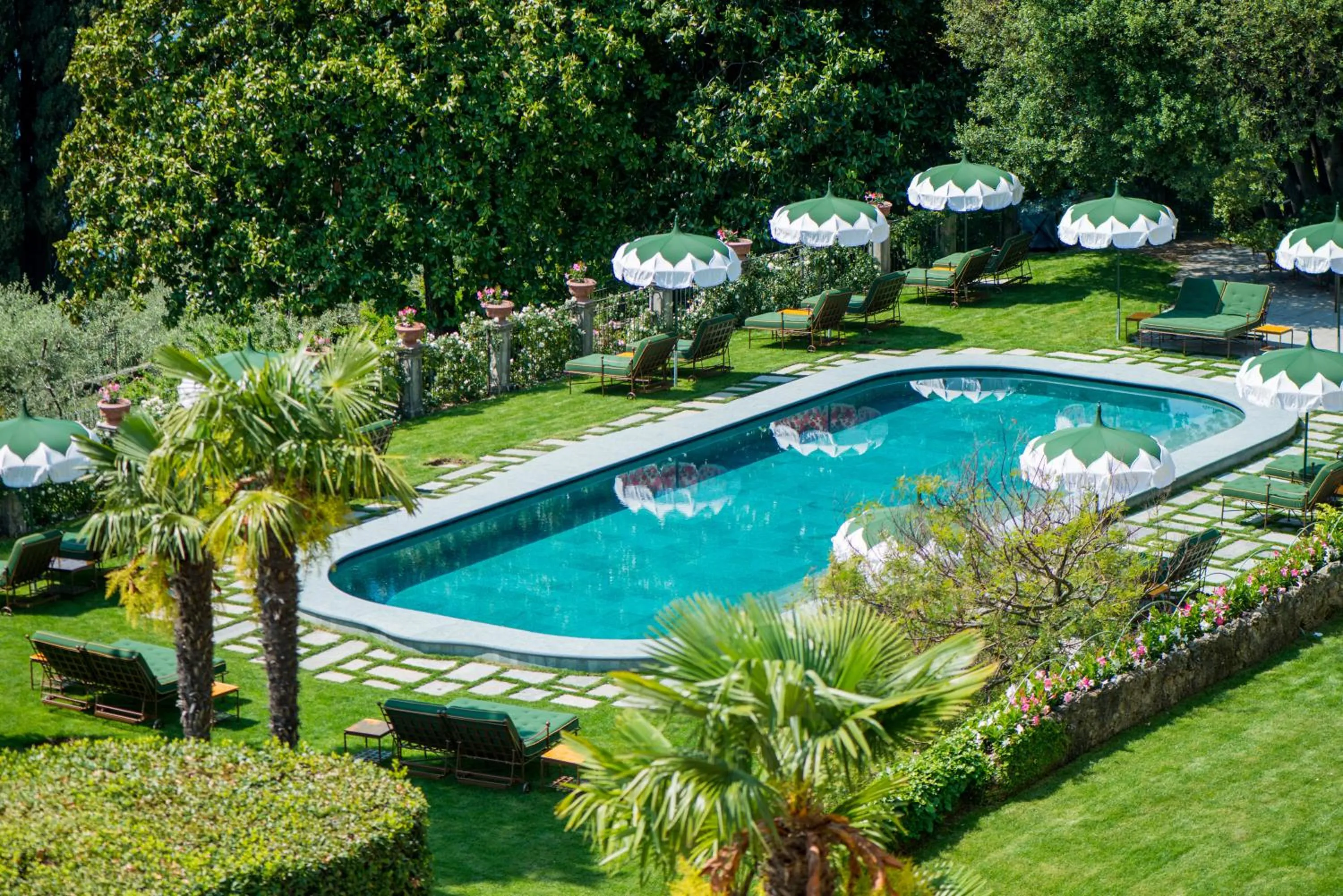 Swimming pool in Passalacqua