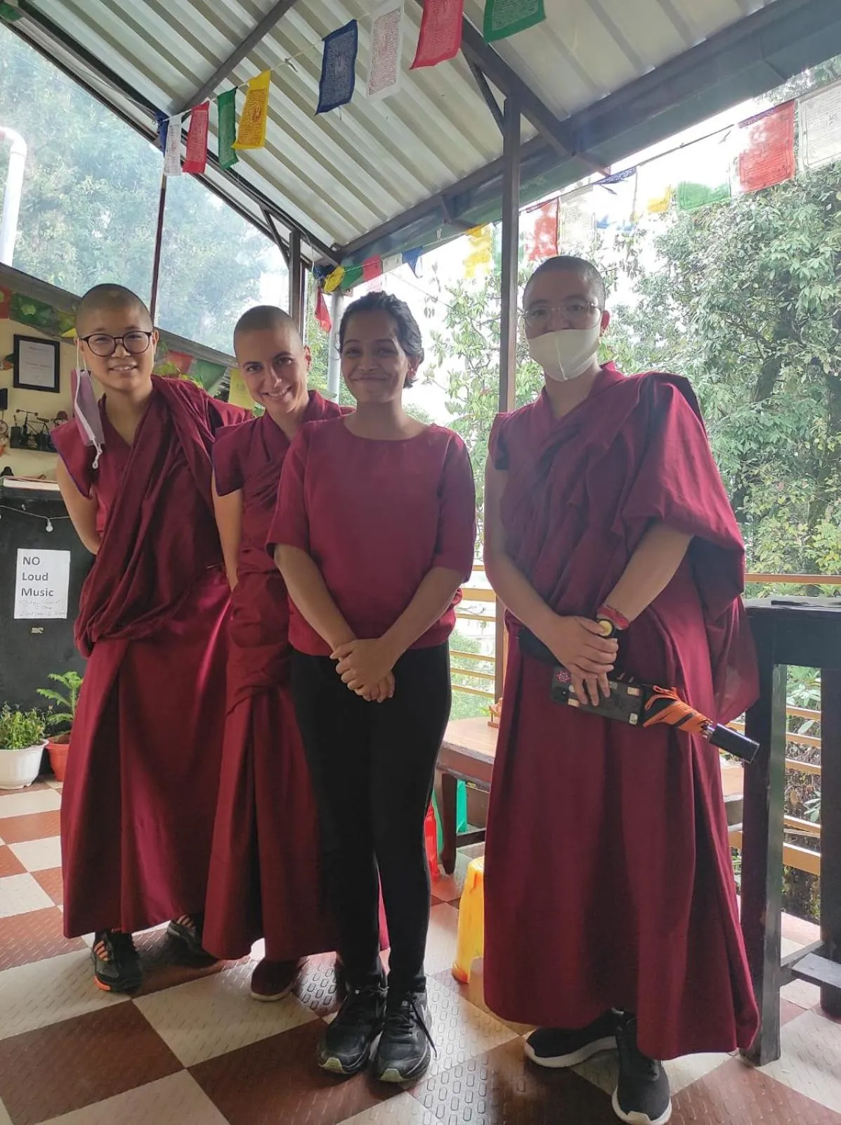 People in The Unmad - Dharamkot