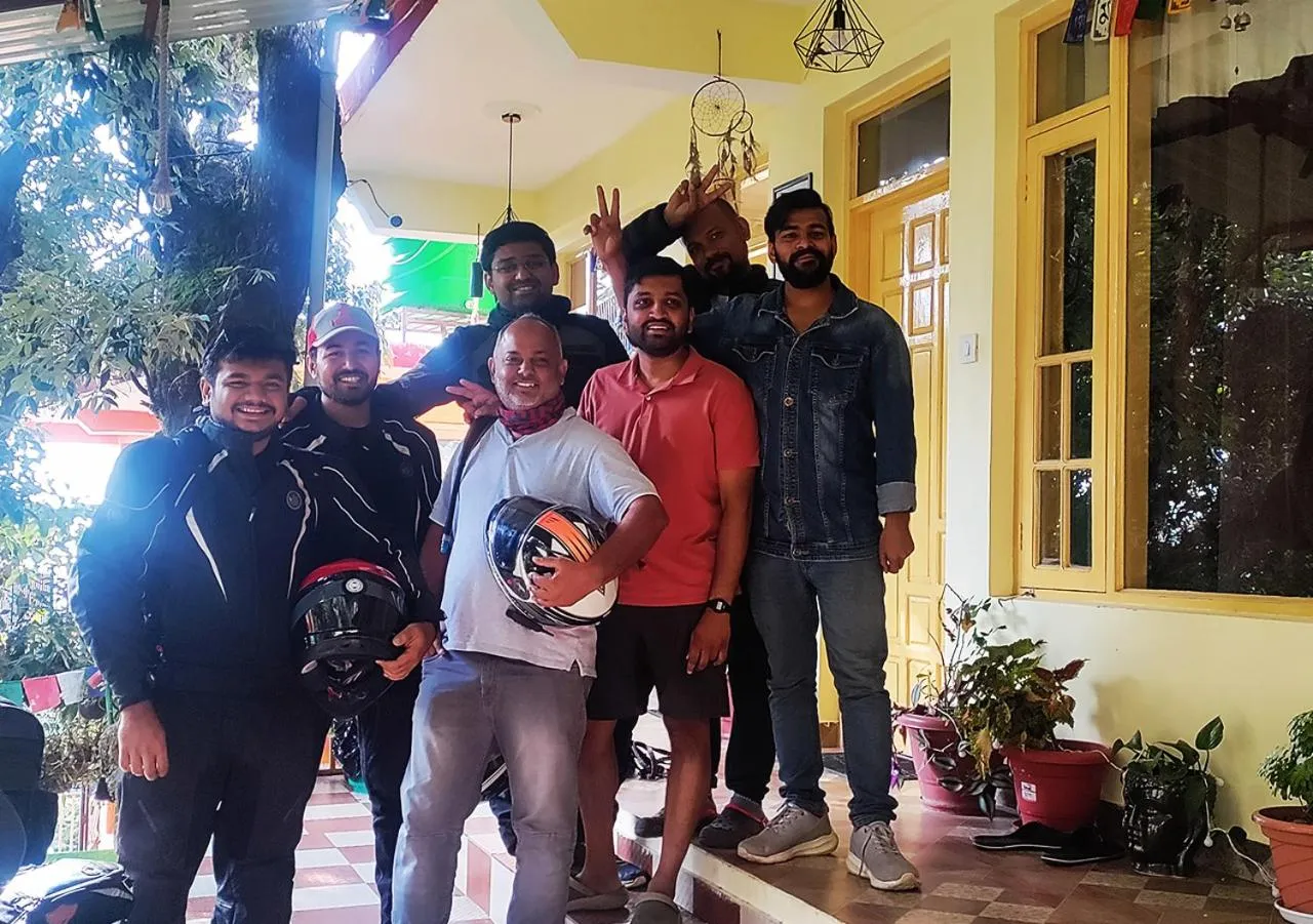 People in The Unmad - Dharamkot