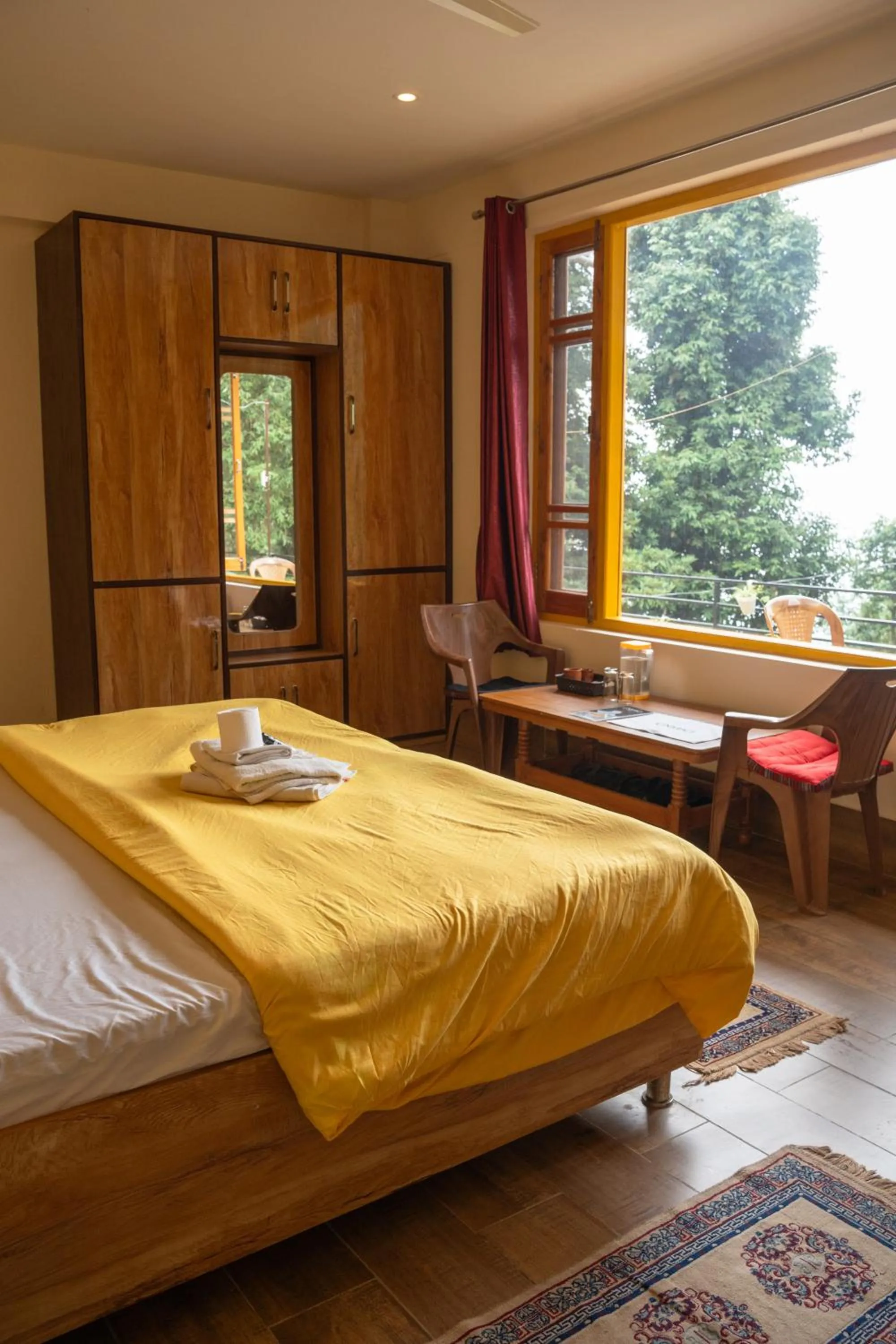 Photo of the whole room, Bed in The Unmad - Dharamkot