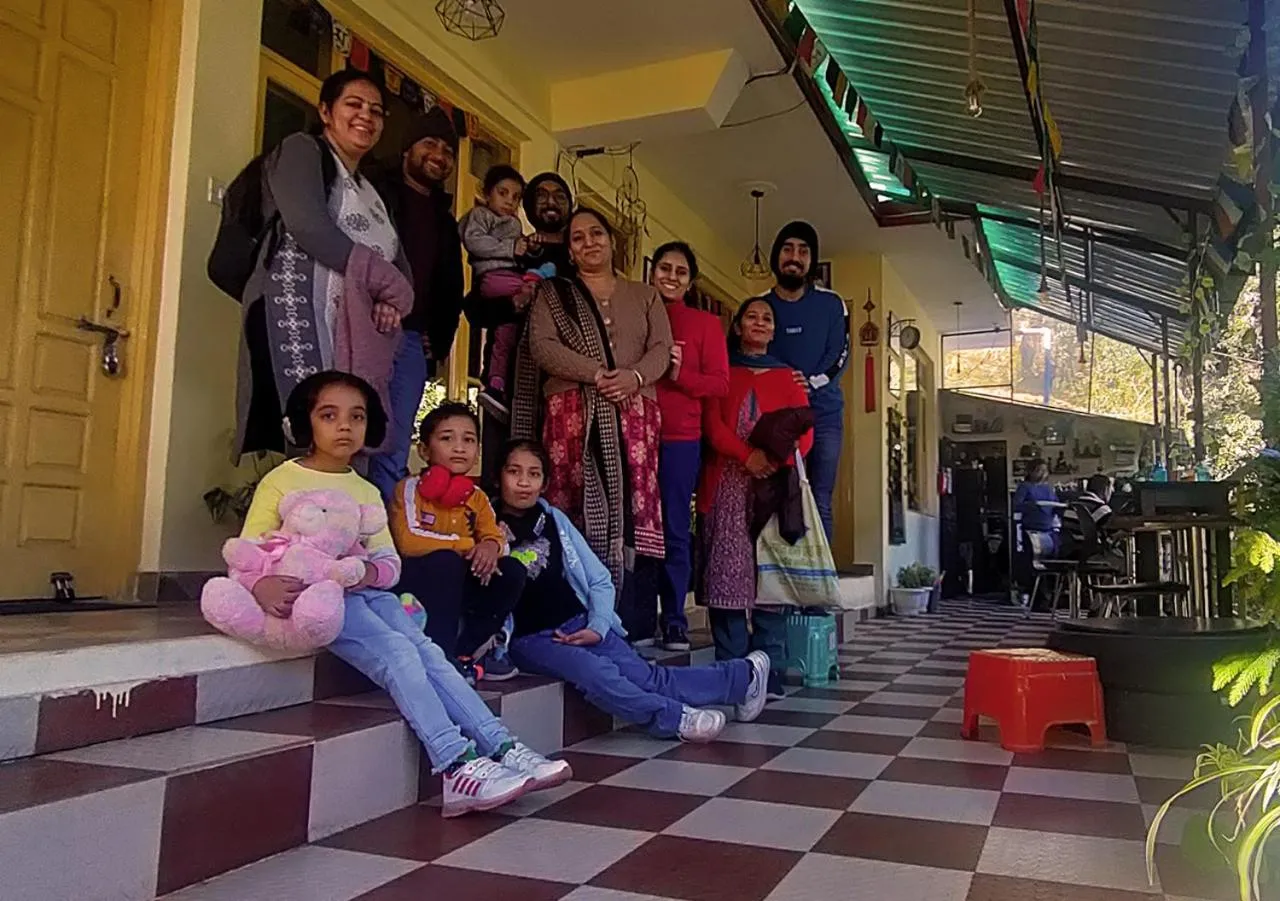 People in The Unmad - Dharamkot