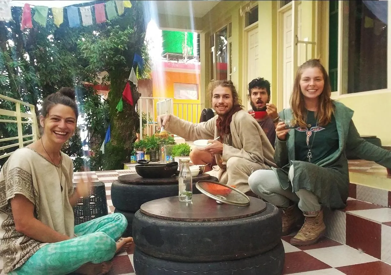 People in The Unmad - Dharamkot