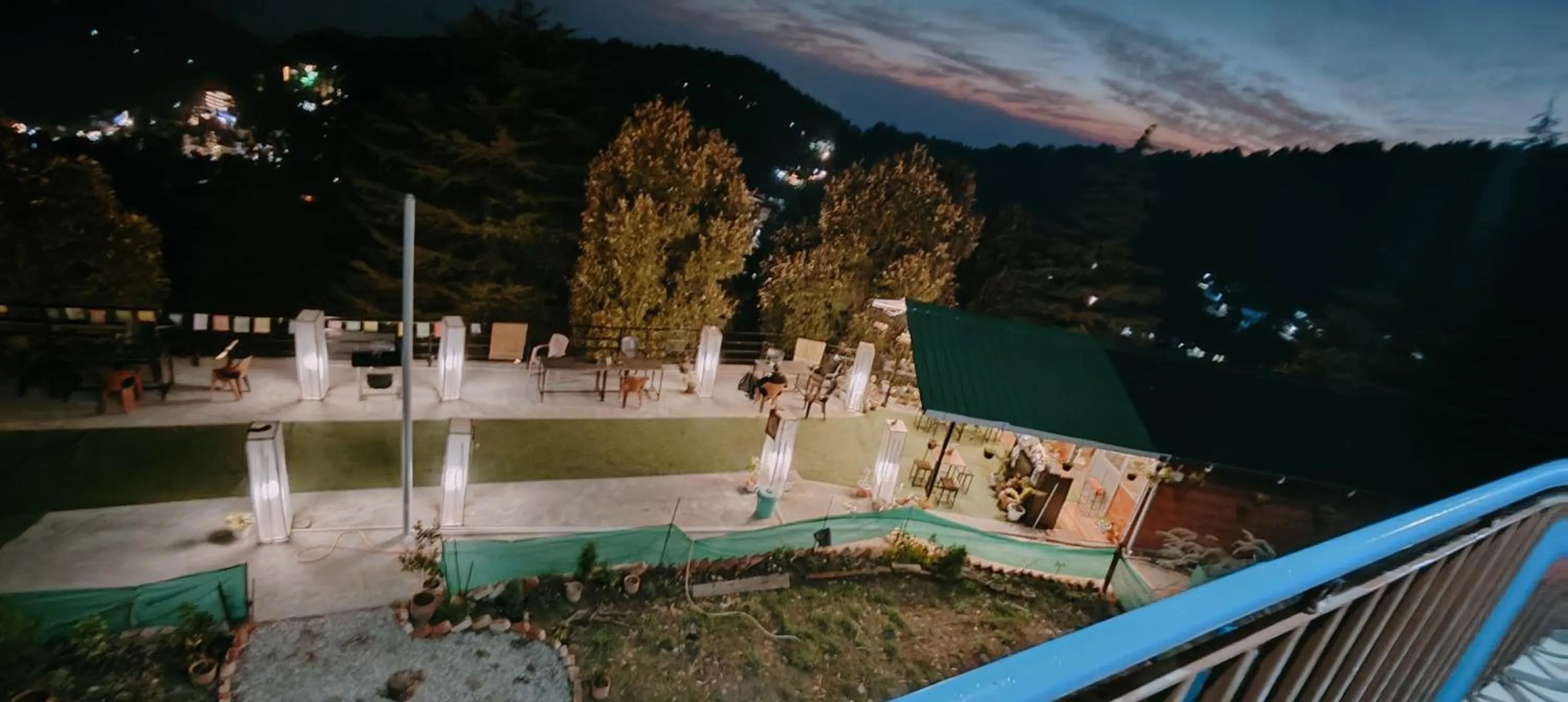 Restaurant/places to eat in The Unmad - Dharamkot