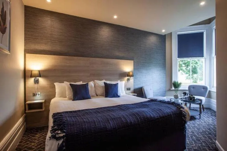 Bedroom, Bed in No 5 Bournemouth