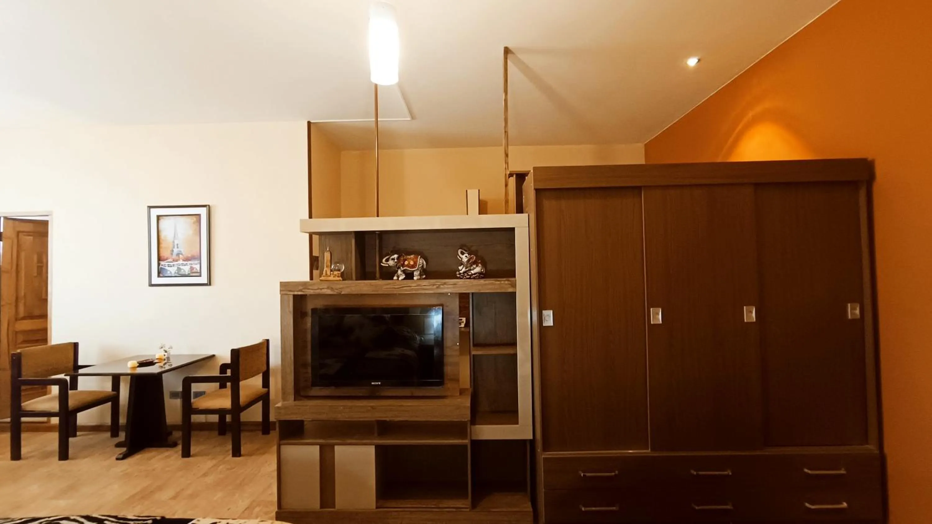 Communal lounge/ TV room in Hotel Gran Aurum