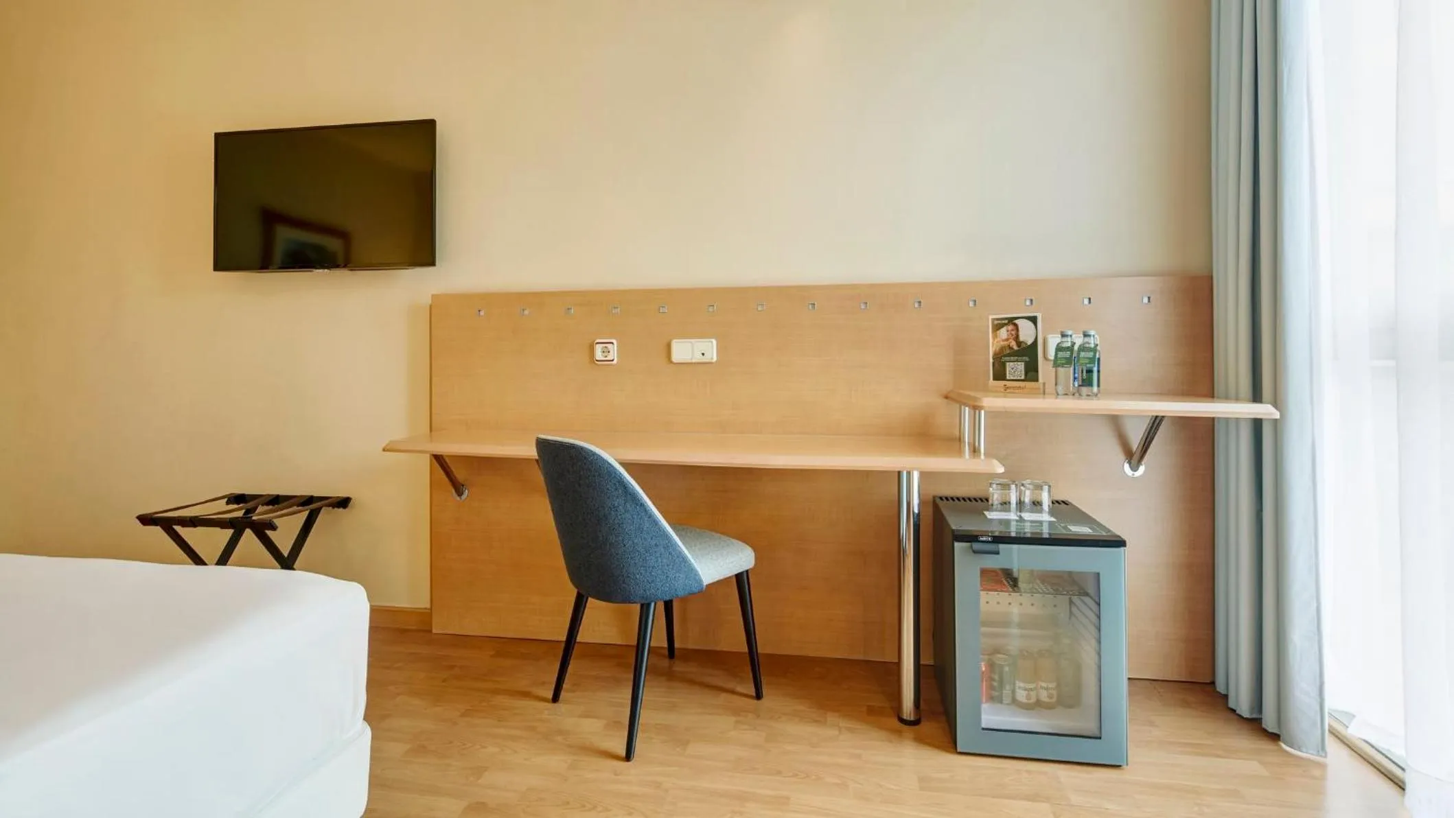 Photo of the whole room in Sercotel Porta Barcelona