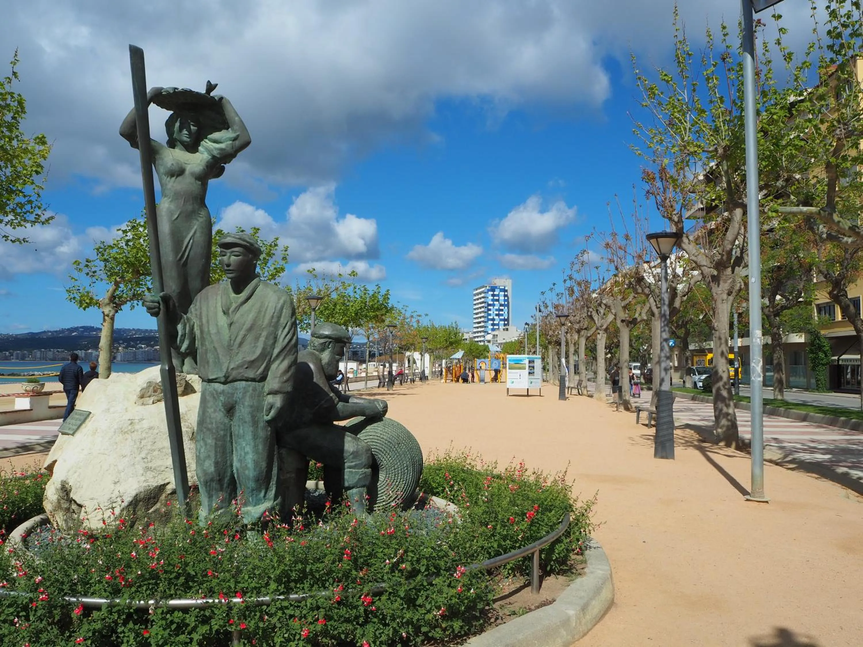 Nearby landmark in Apartamento nuevo, equipado y decorado con estilo