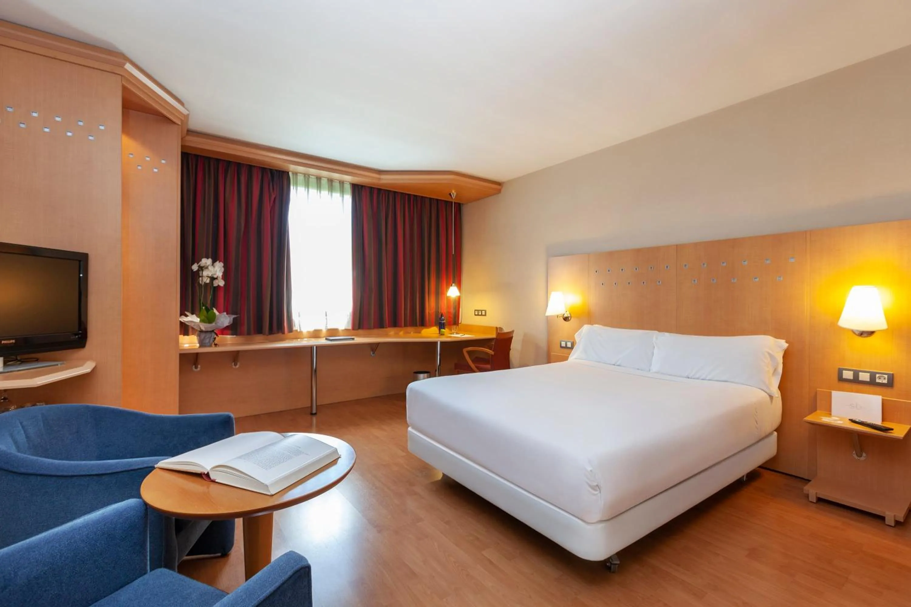 Photo of the whole room, Bed in Hotel SB Express Madrid Norte