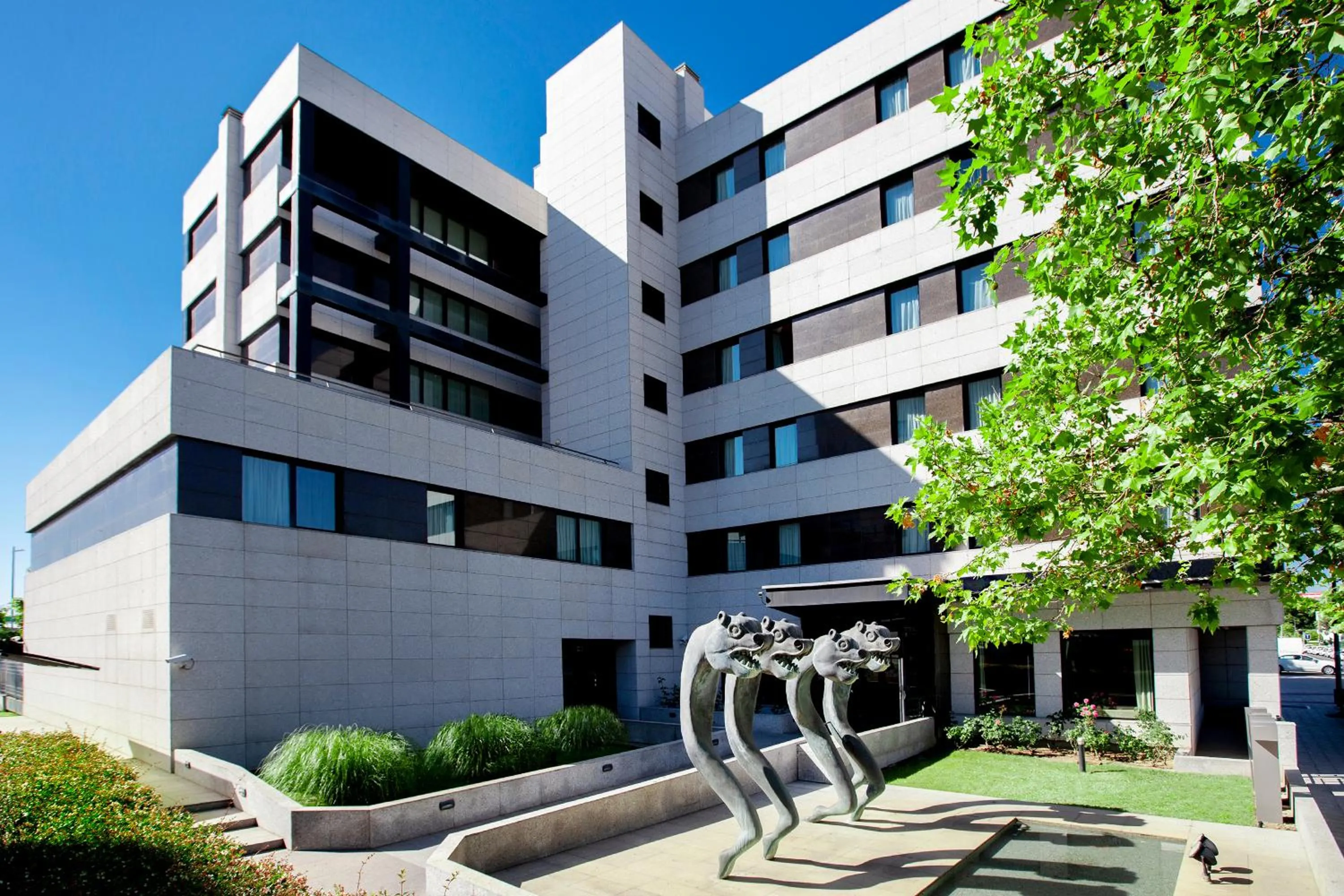 Facade/entrance in Hotel SB Express Madrid Norte