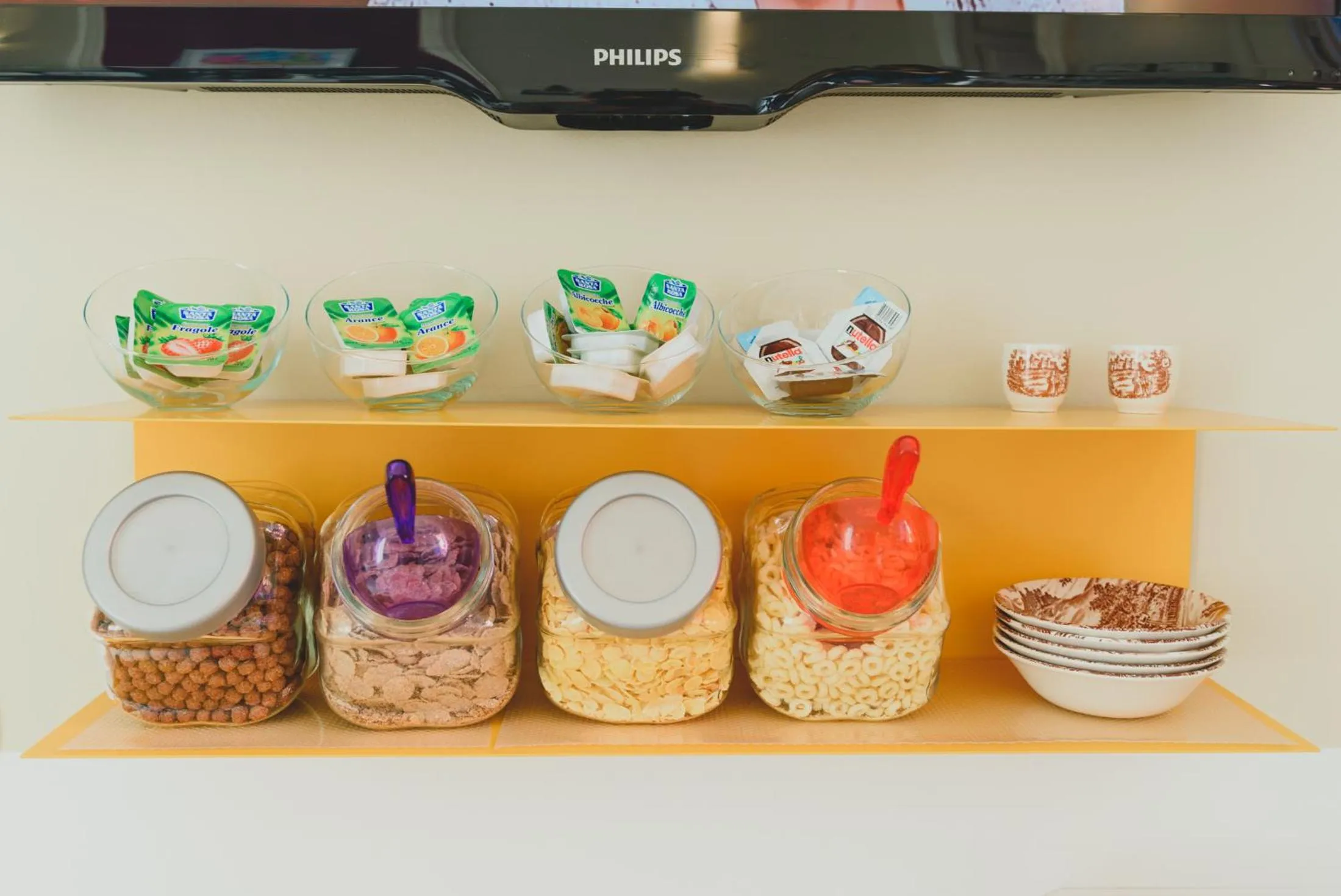 Buffet breakfast in Bellini Home B&B