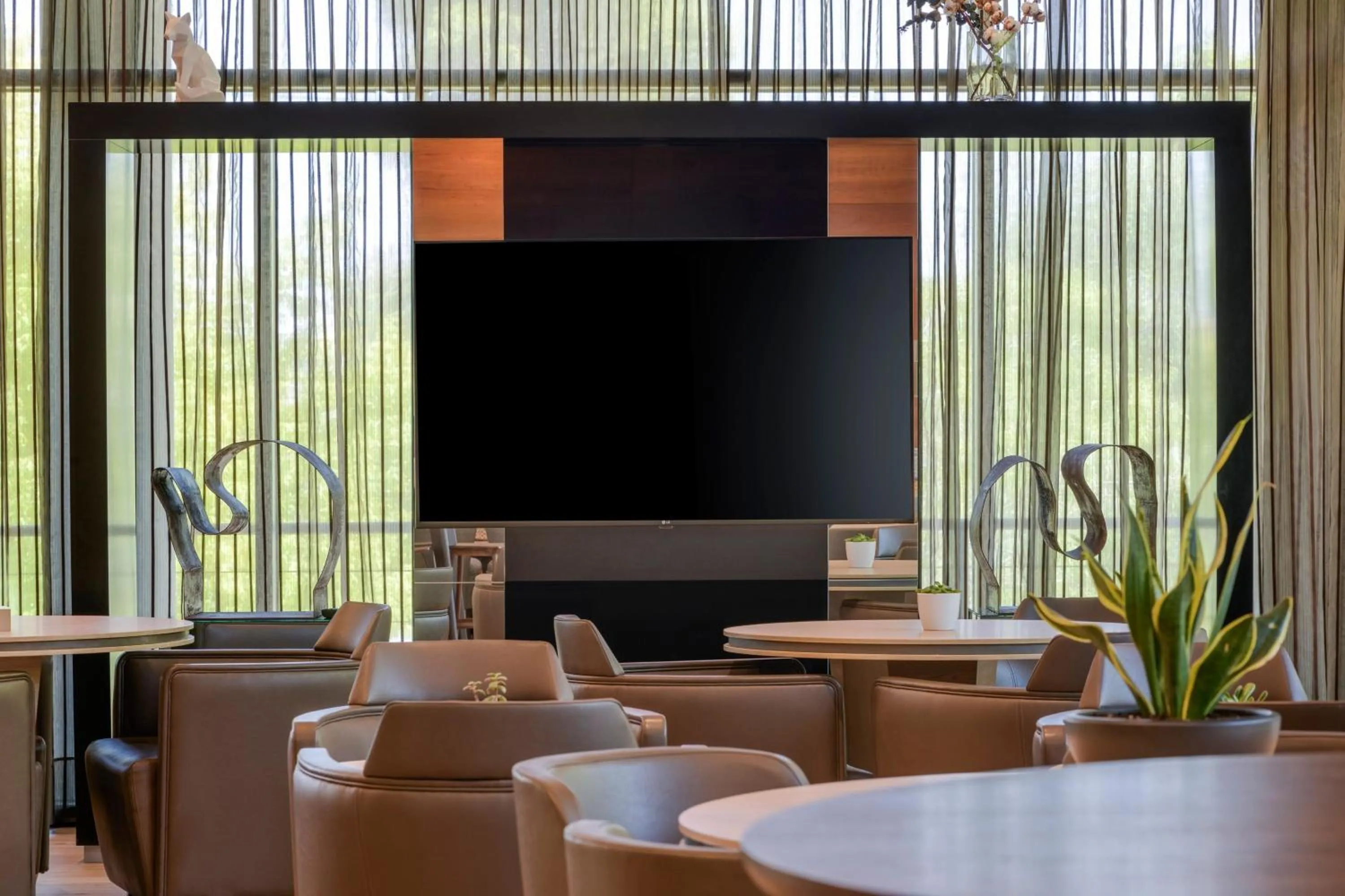 Lounge or bar in AC Hotel Guadalajara by Marriott, Spain